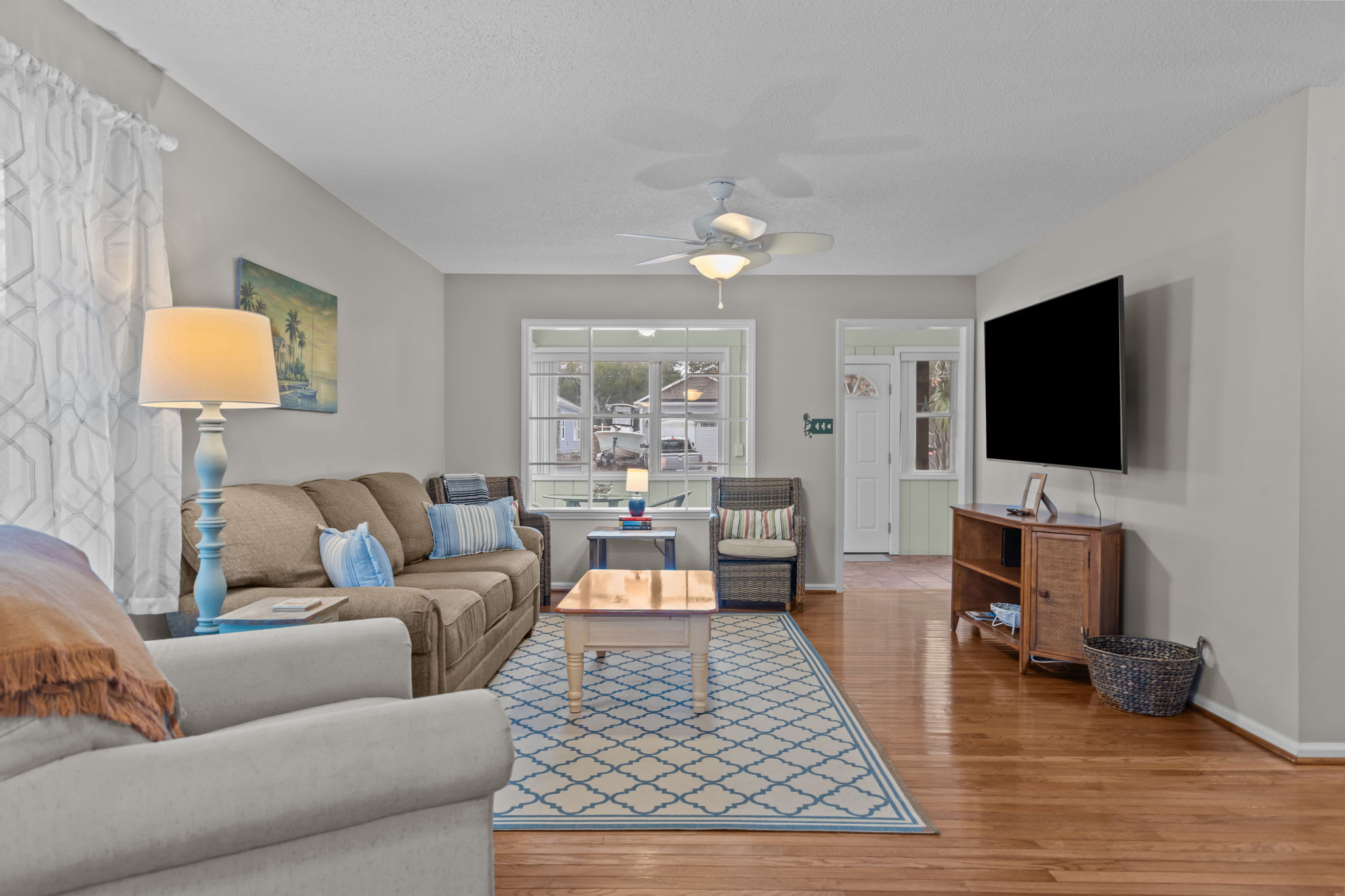 NE 38th Street Dog Friendly Star Spangled Manor | Photo 17