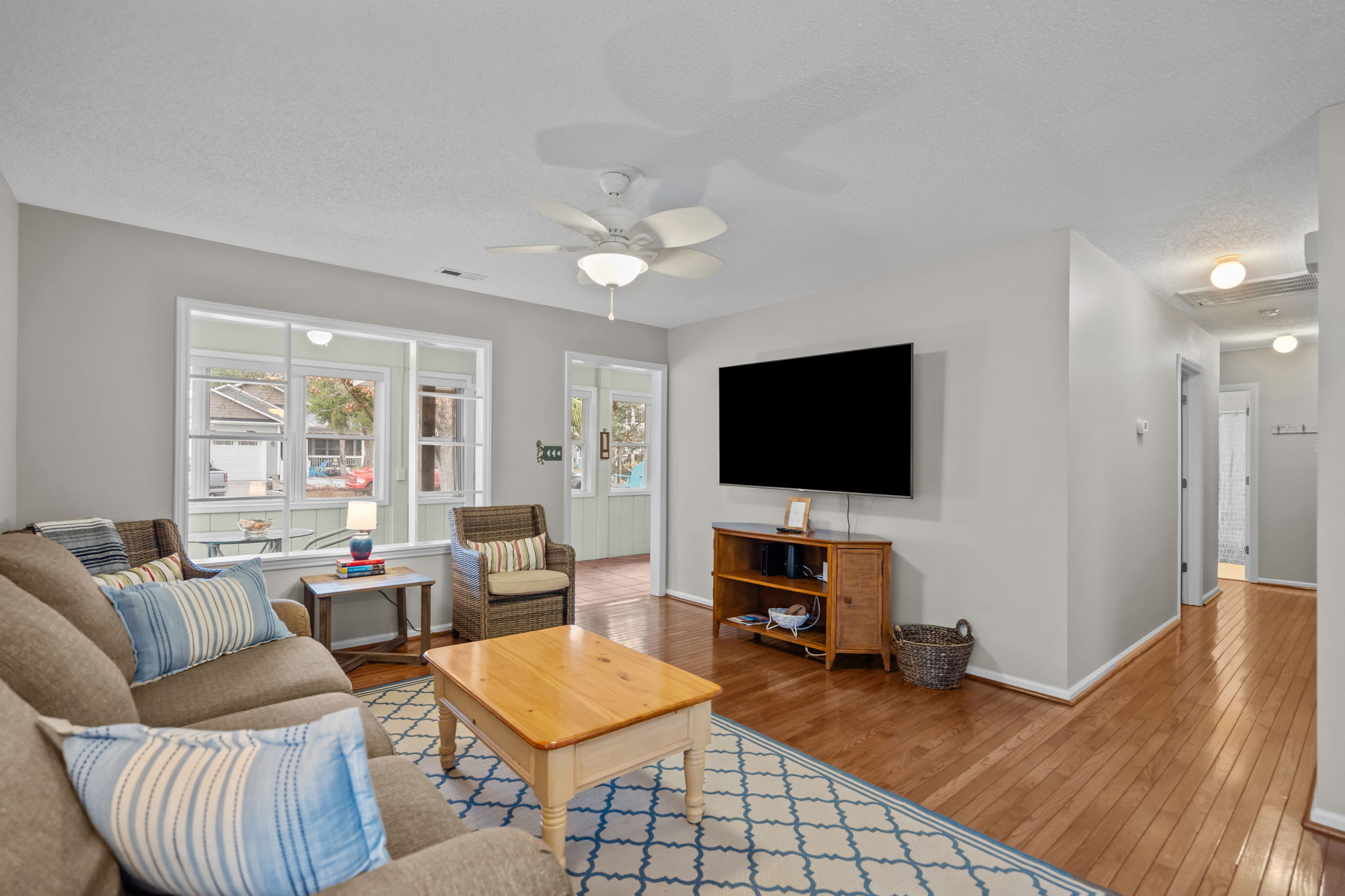 NE 38th Street Dog Friendly Star Spangled Manor | Photo 19