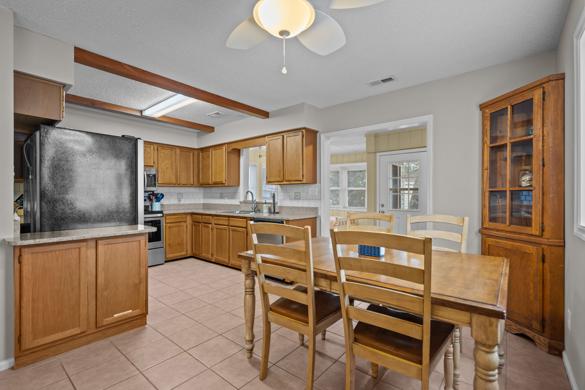 NE 38th Street Dog Friendly Star Spangled Manor | Photo 23