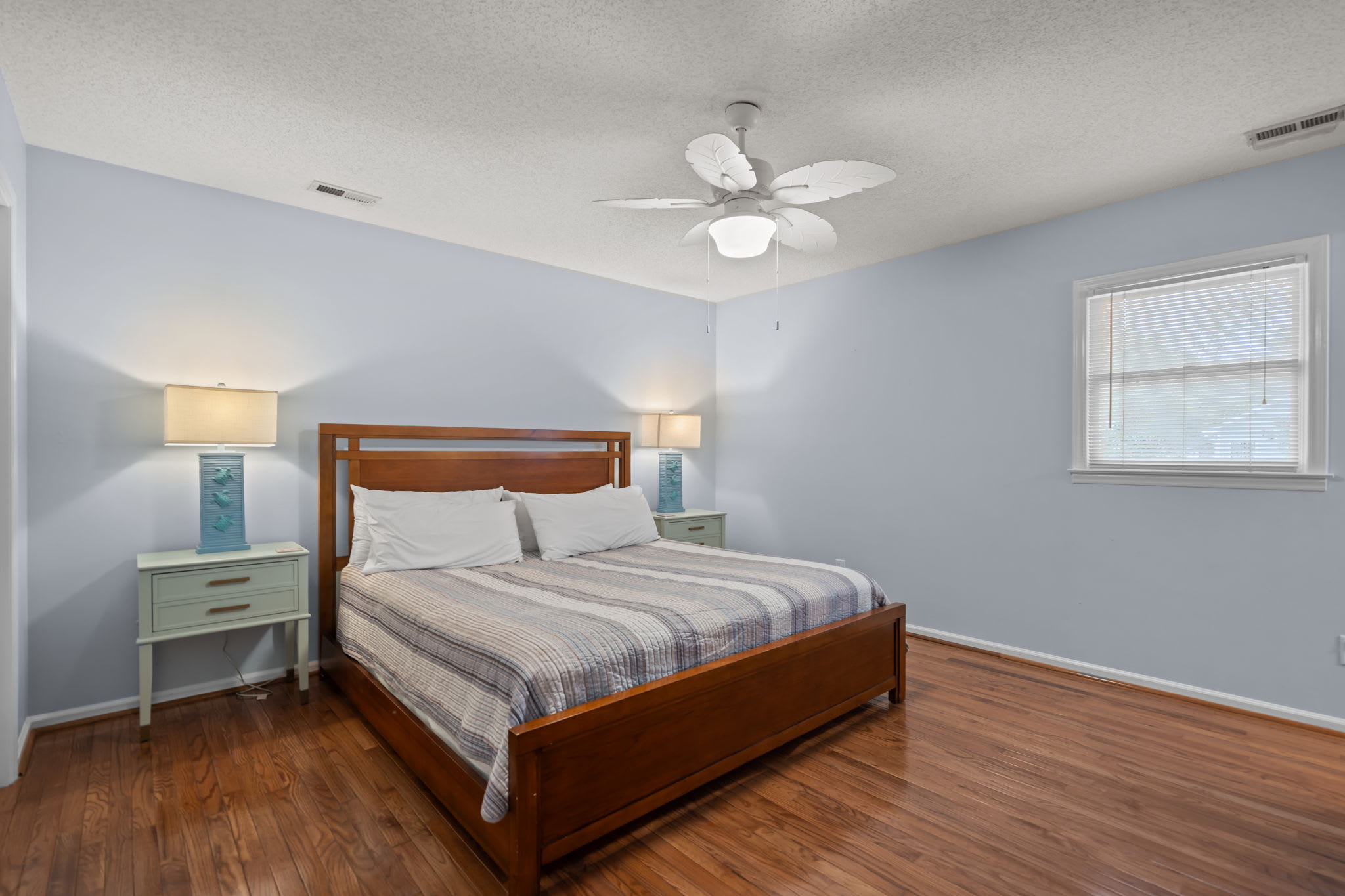 NE 38th Street Dog Friendly Star Spangled Manor | Photo 5