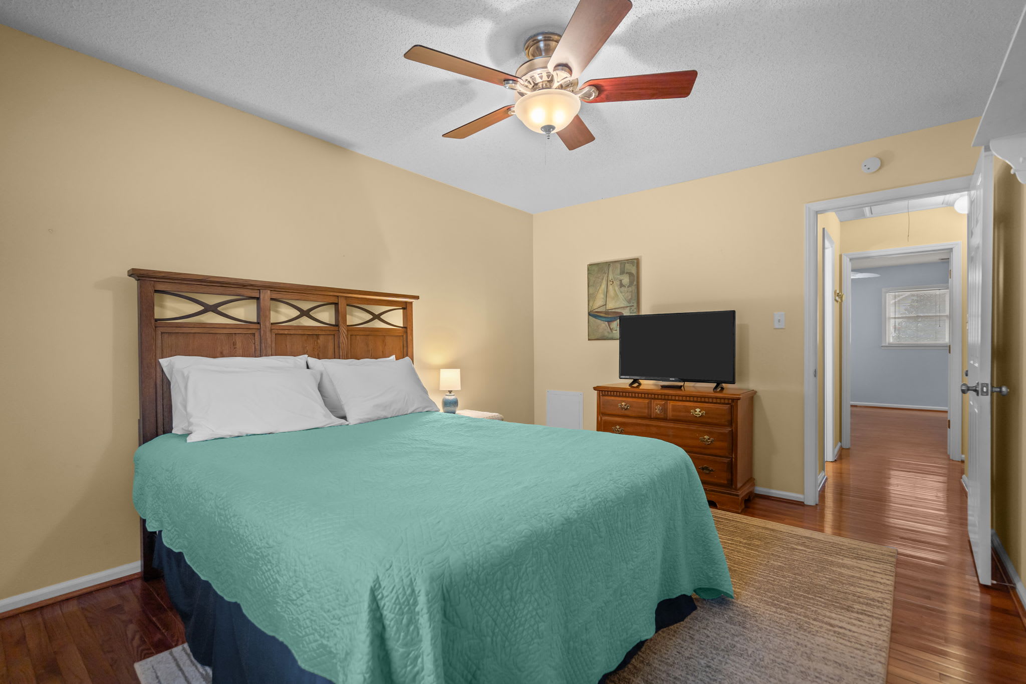 NE 38th Street Dog Friendly Star Spangled Manor | Photo 42