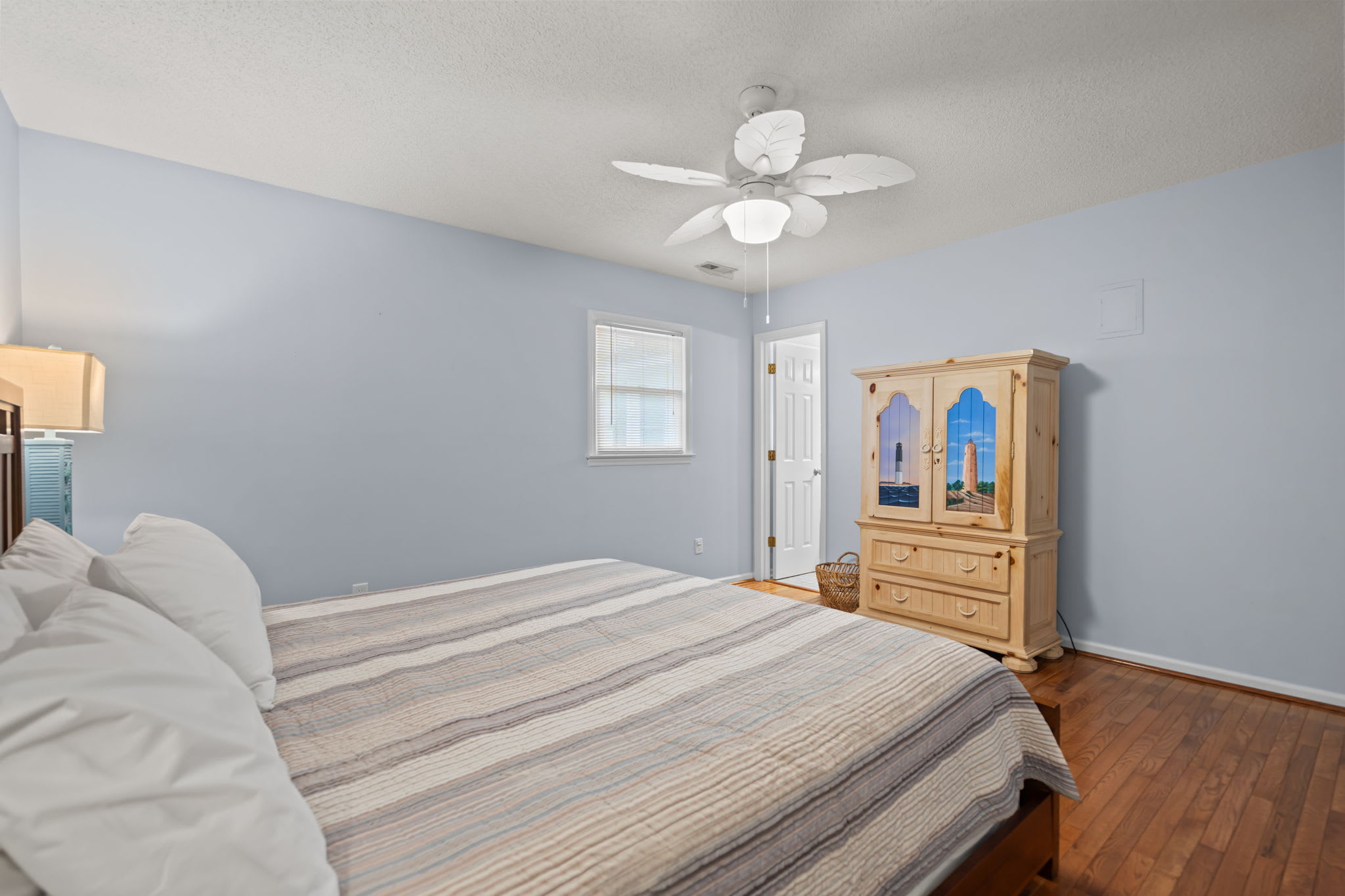 NE 38th Street Dog Friendly Star Spangled Manor | Photo 39