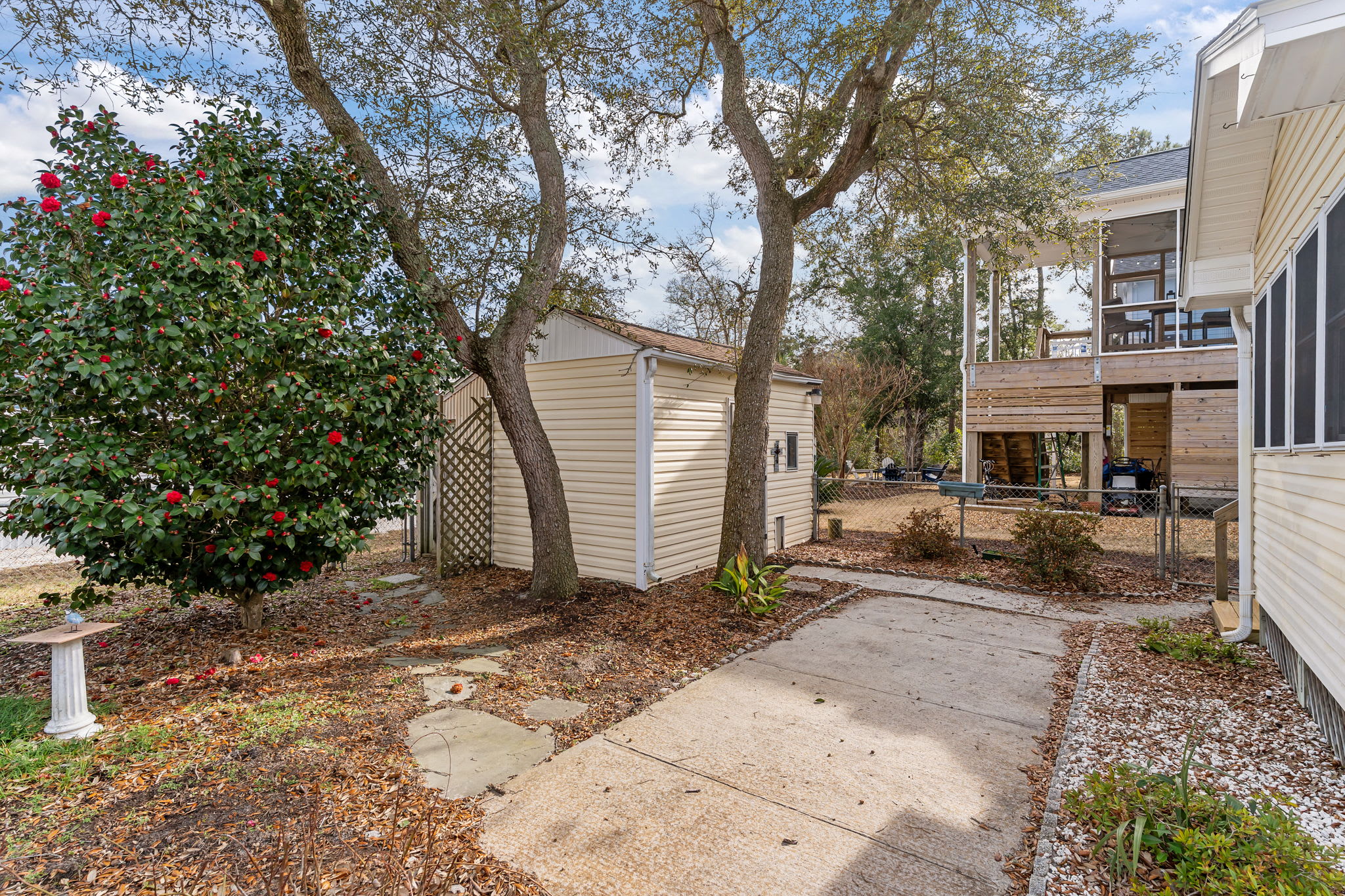 NE 38th Street Dog Friendly Star Spangled Manor | Photo 51