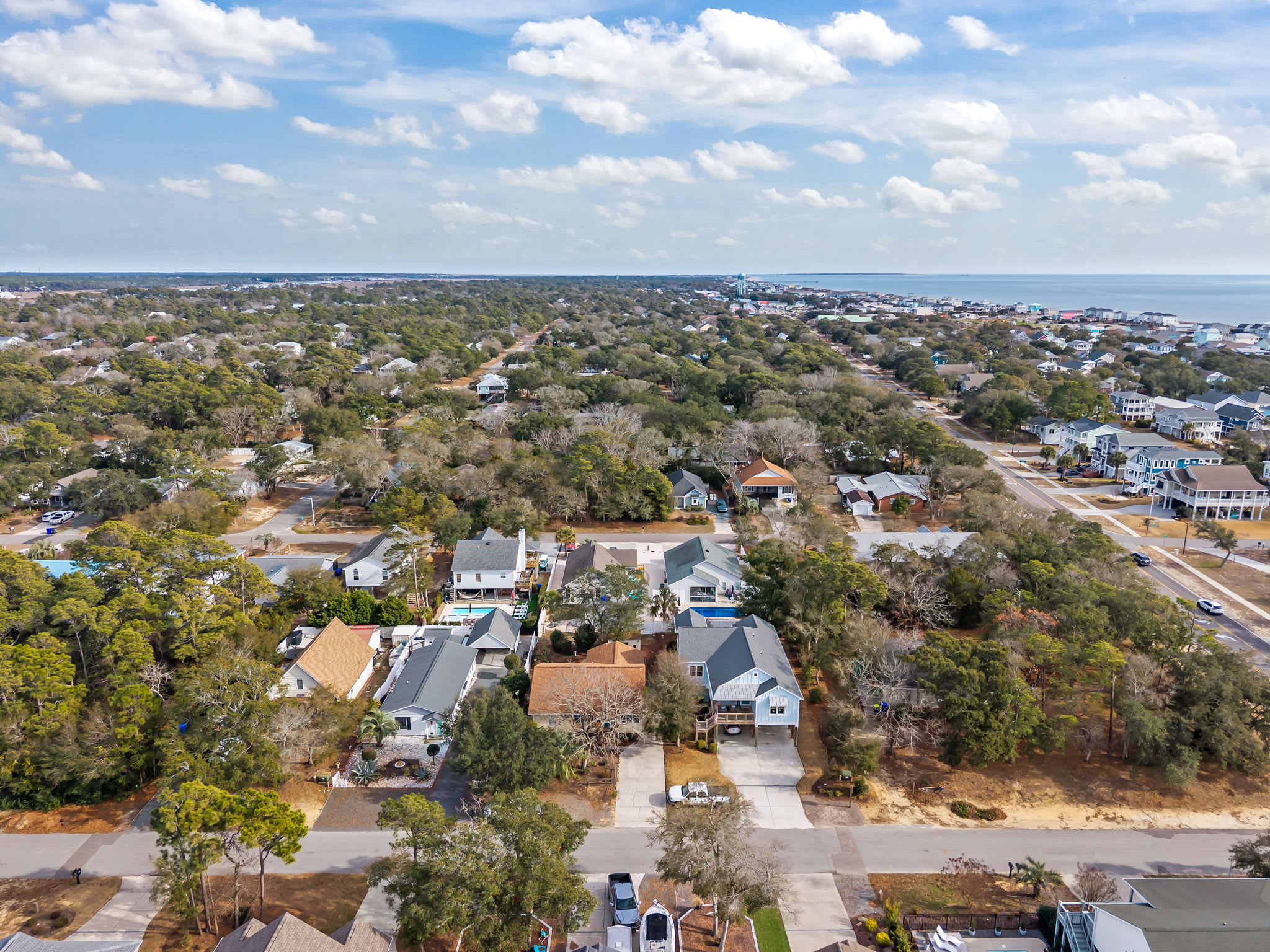 NE 38th Street Dog Friendly Star Spangled Manor | Photo 57