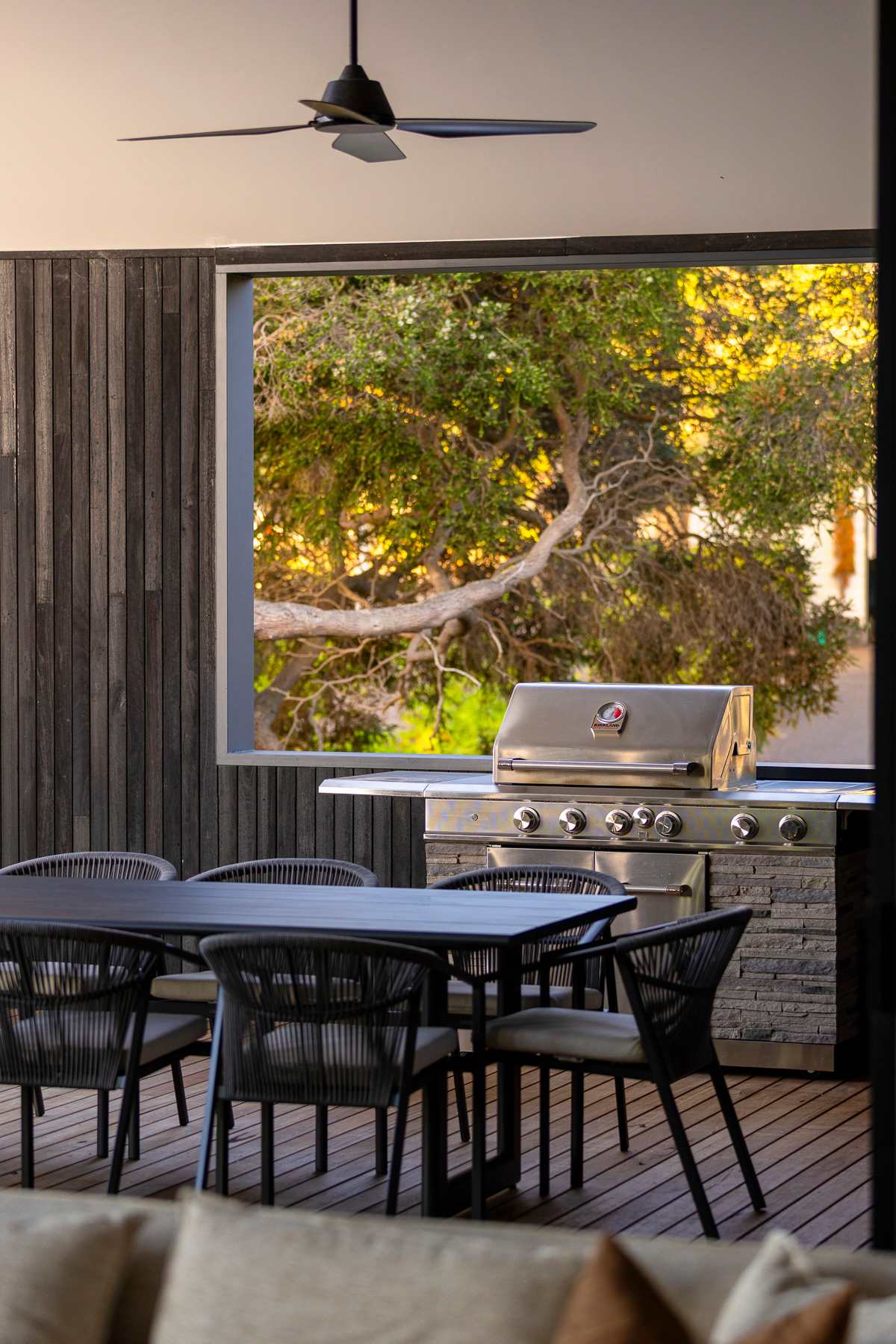 BBQ dining