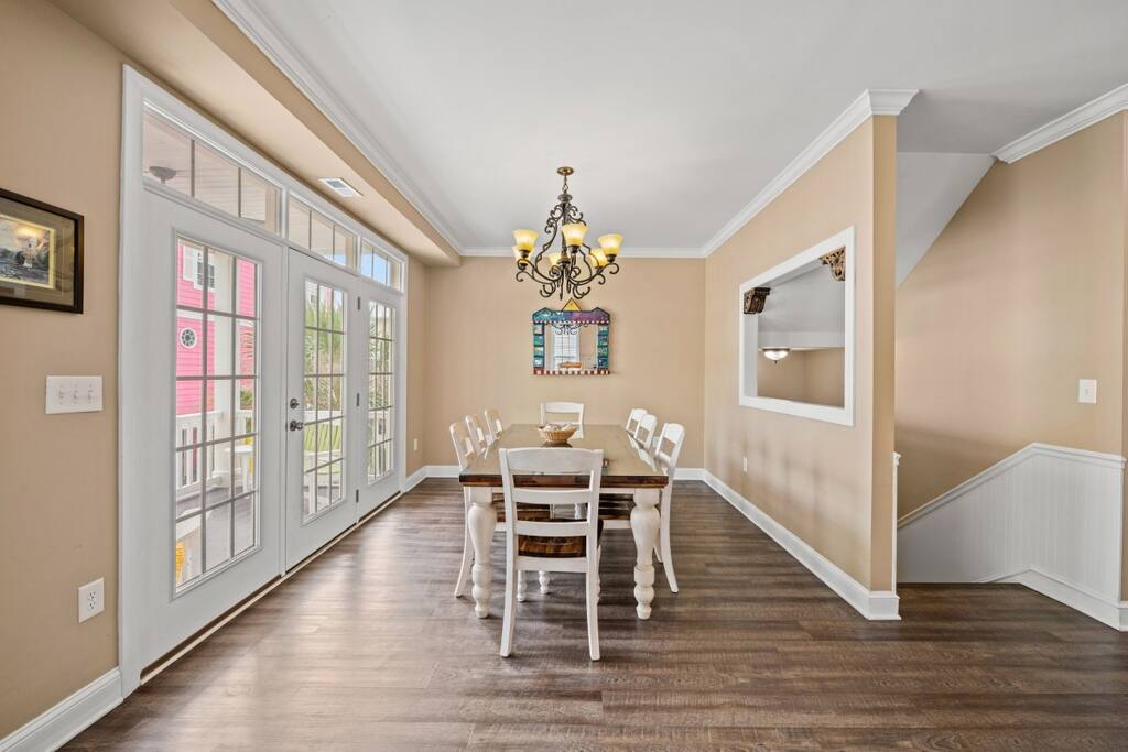 Coral Coast Beach House w Pool