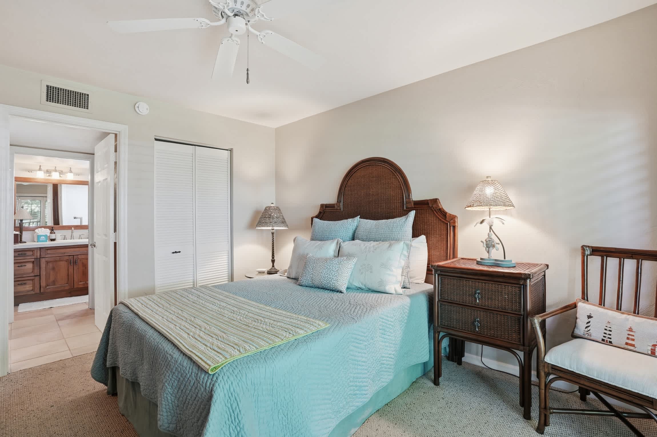 E 231 Deluxe Condo at Quiet End of Resort | Photo 20