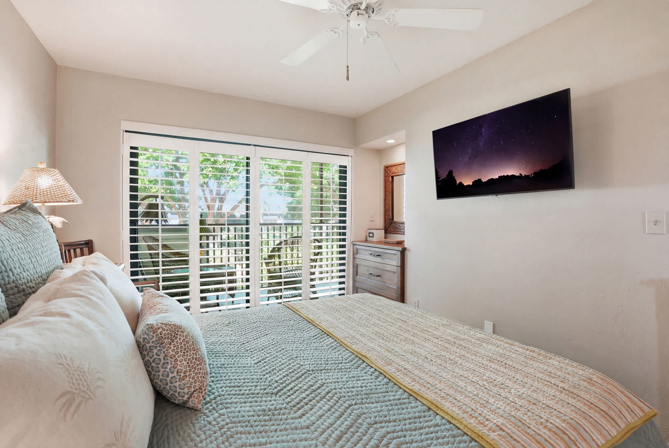 E 231 Deluxe Condo at Quiet End of Resort | Photo 22