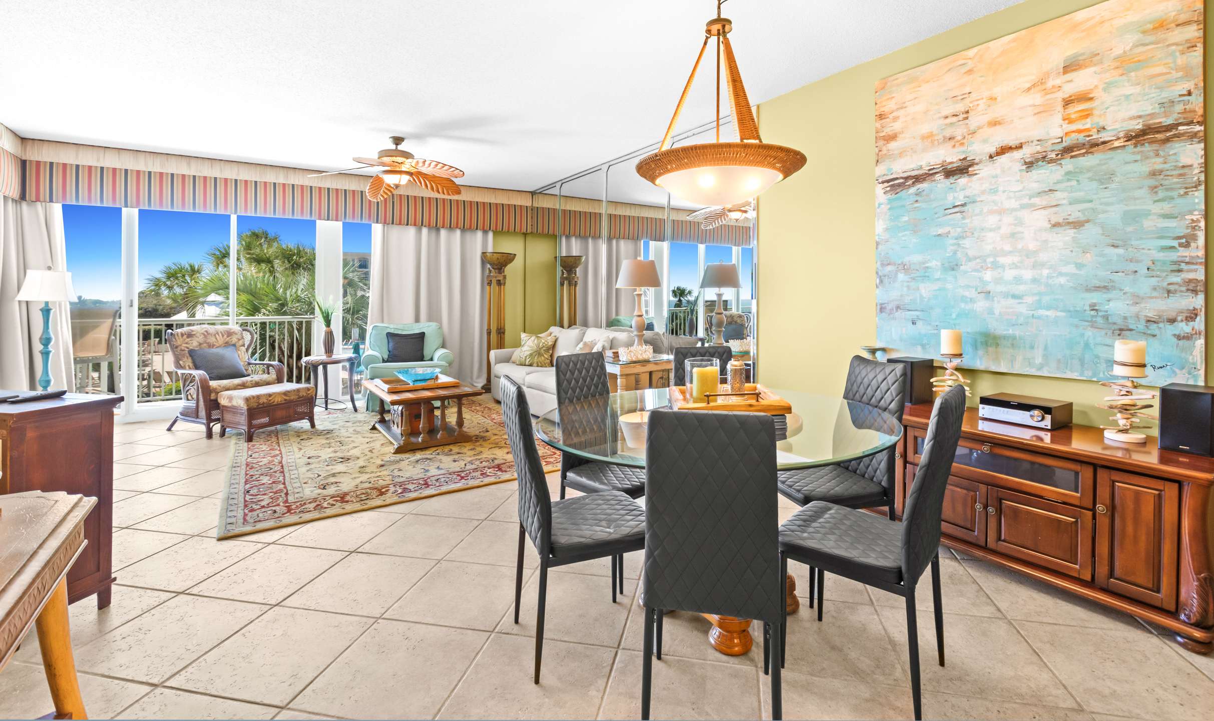 The Crescent 104 | Photo 5