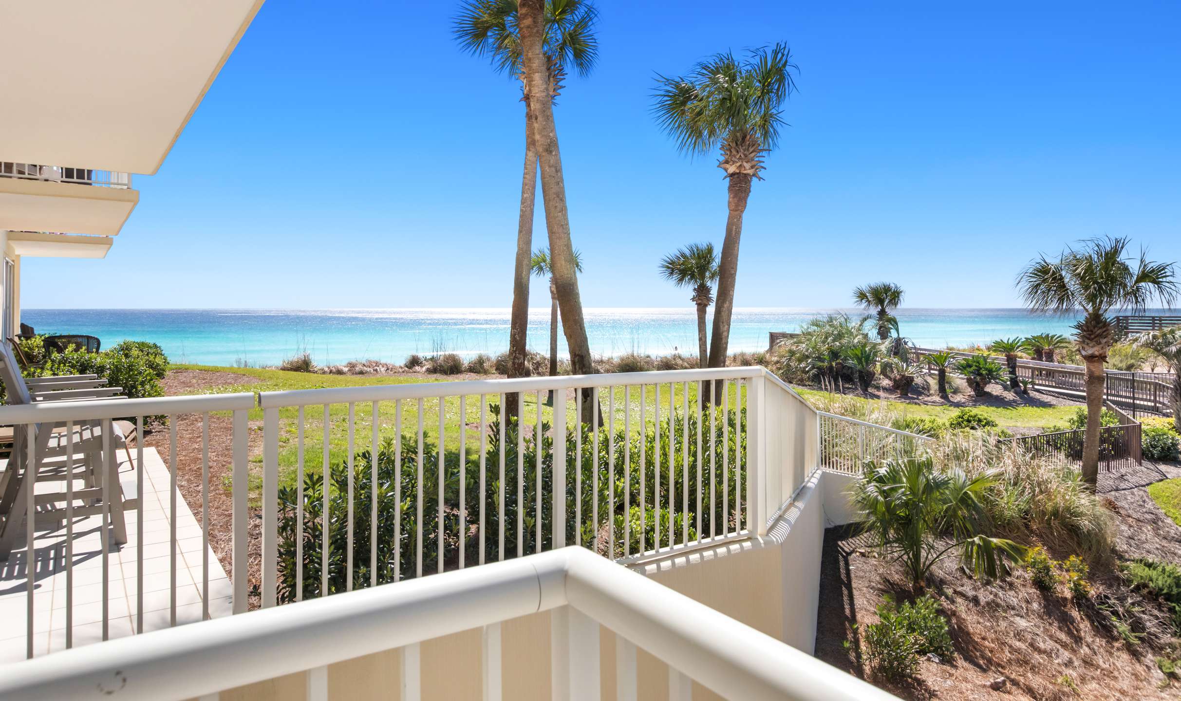 The Crescent 104 | Photo 28