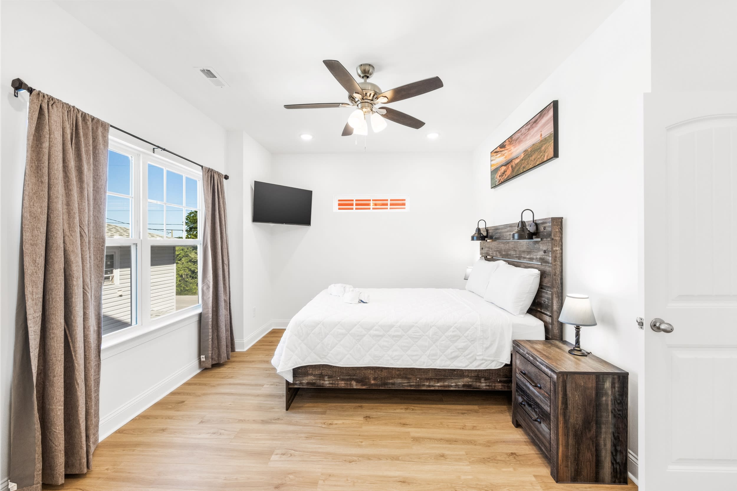 Emerald Horizon New Beach House Free Pets