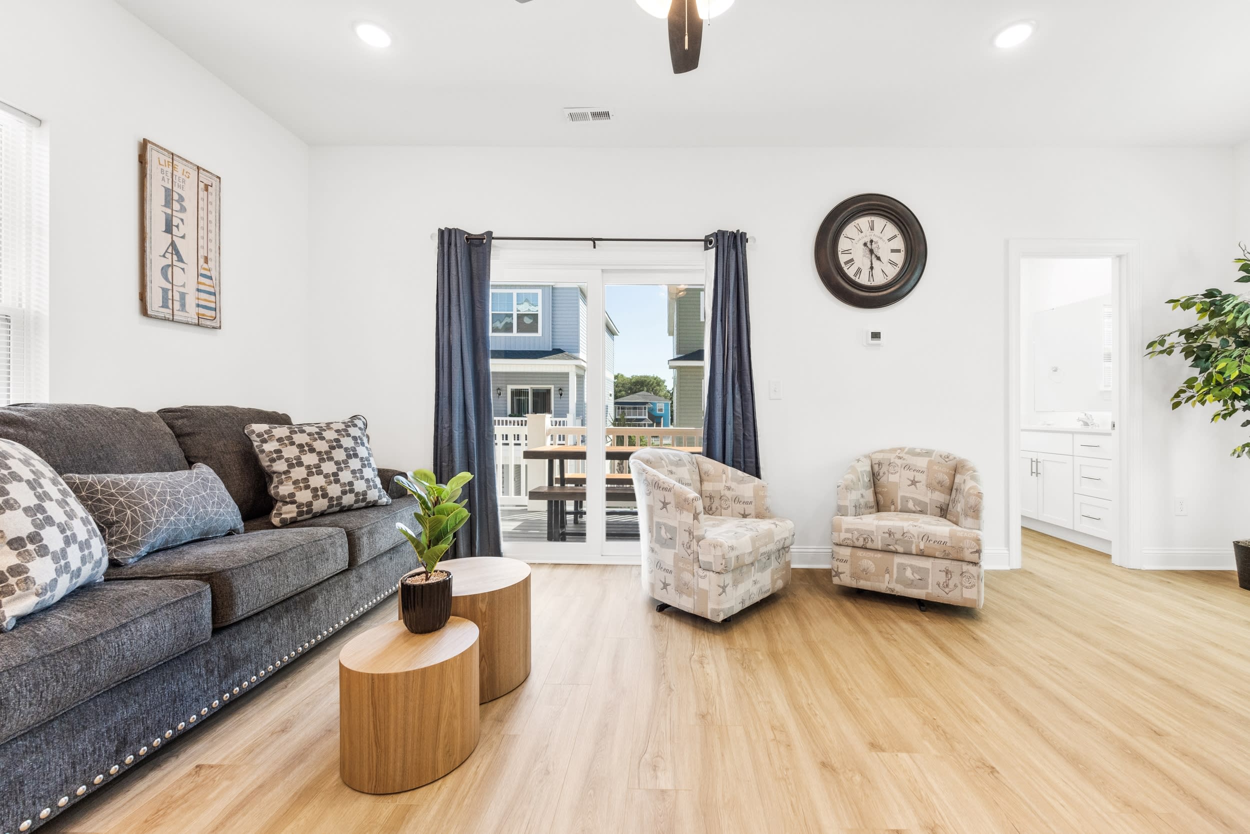 Emerald Horizon New Beach House Free Pets