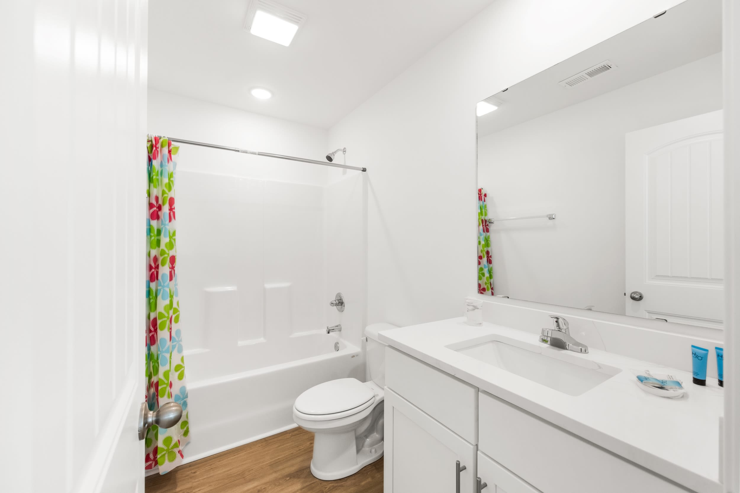 Emerald Horizon New Beach House Free Pets