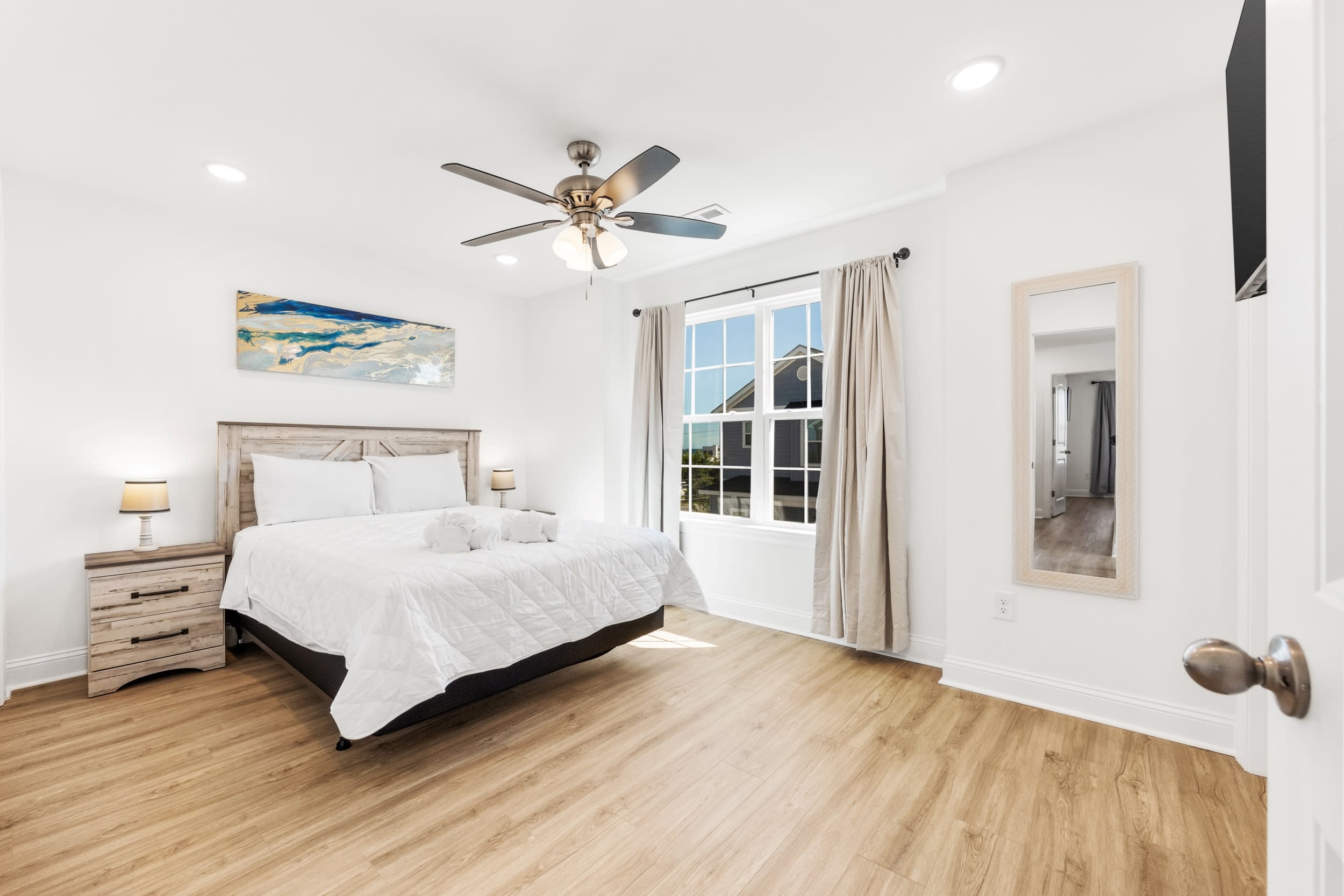 Emerald Horizon New Beach House Free Pets