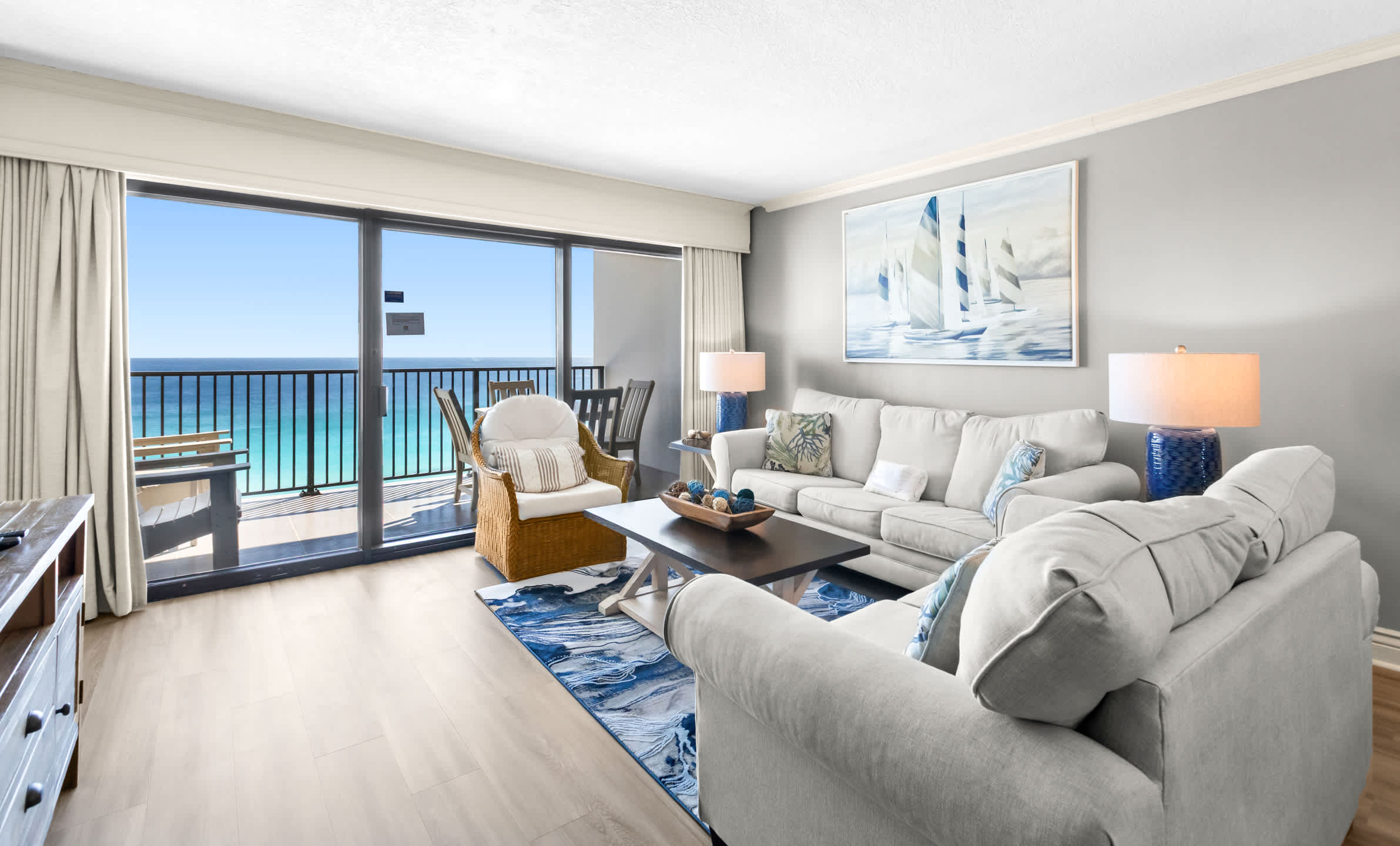 Emerald Towers 1202 14