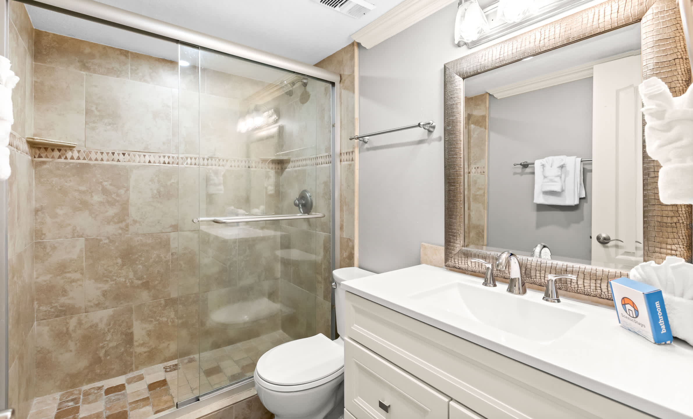 Emerald Towers 1202 19