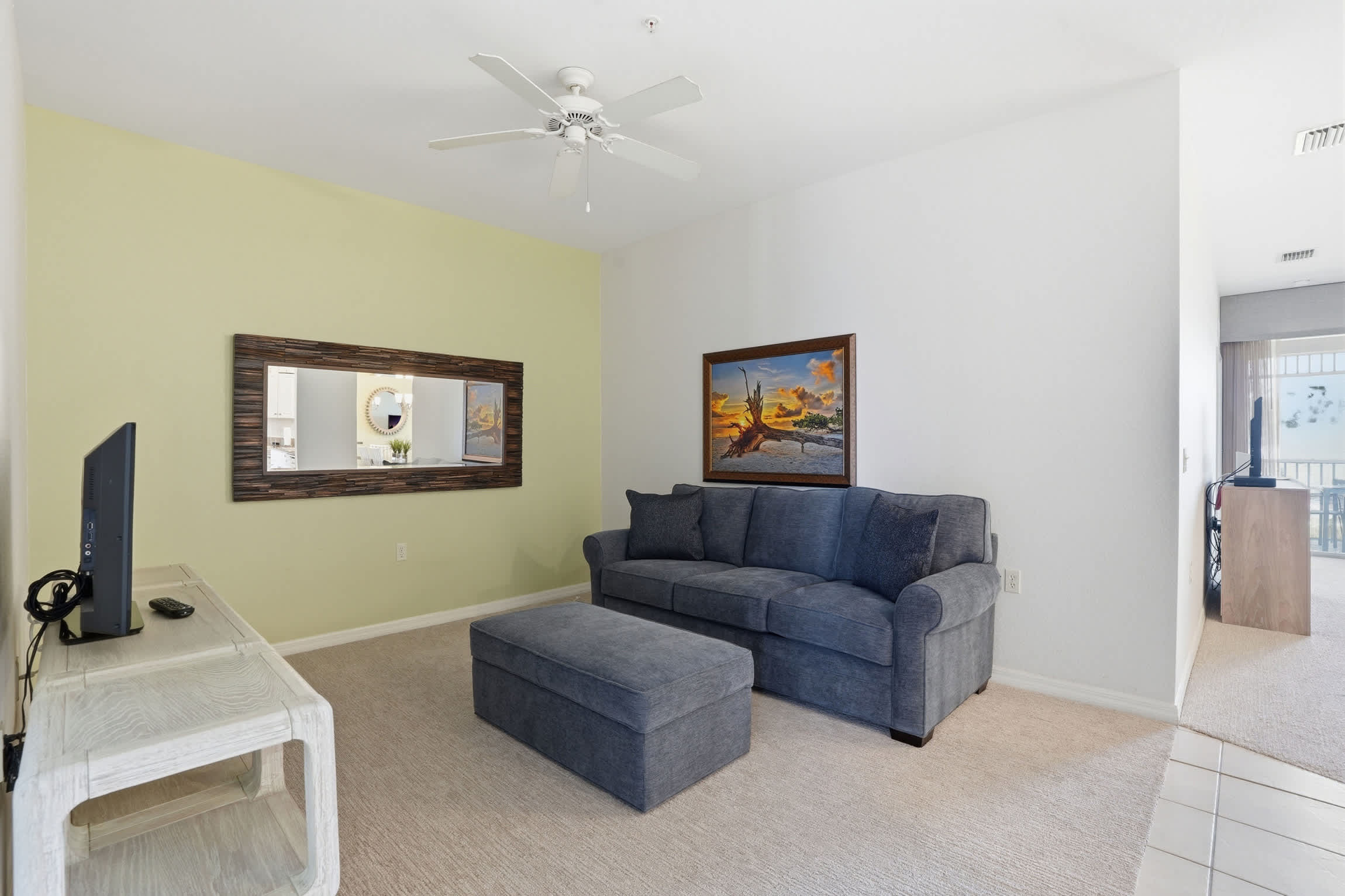 Green Links Two Bedroom Standard Villa with Den 6