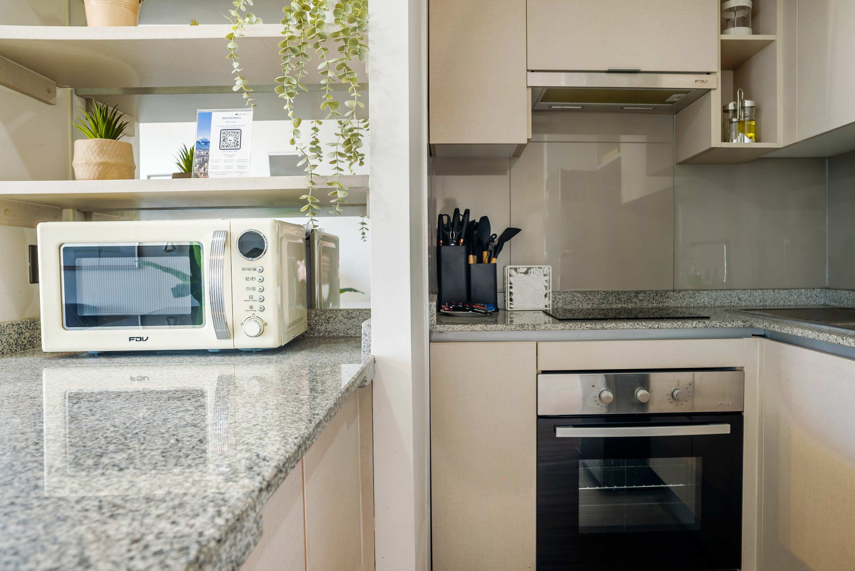 Modern 1BR Retreat in Nunoa | Ultimate Comfort