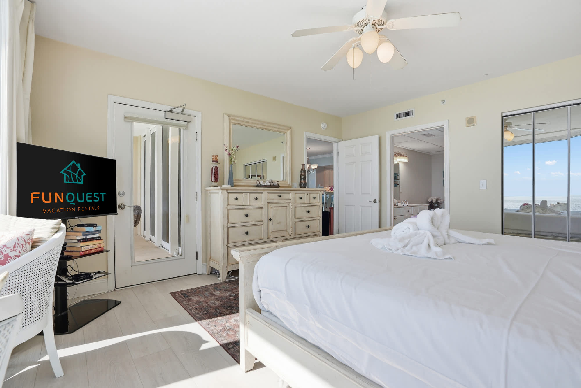Emerald Beach 2325 photo 25 of 70