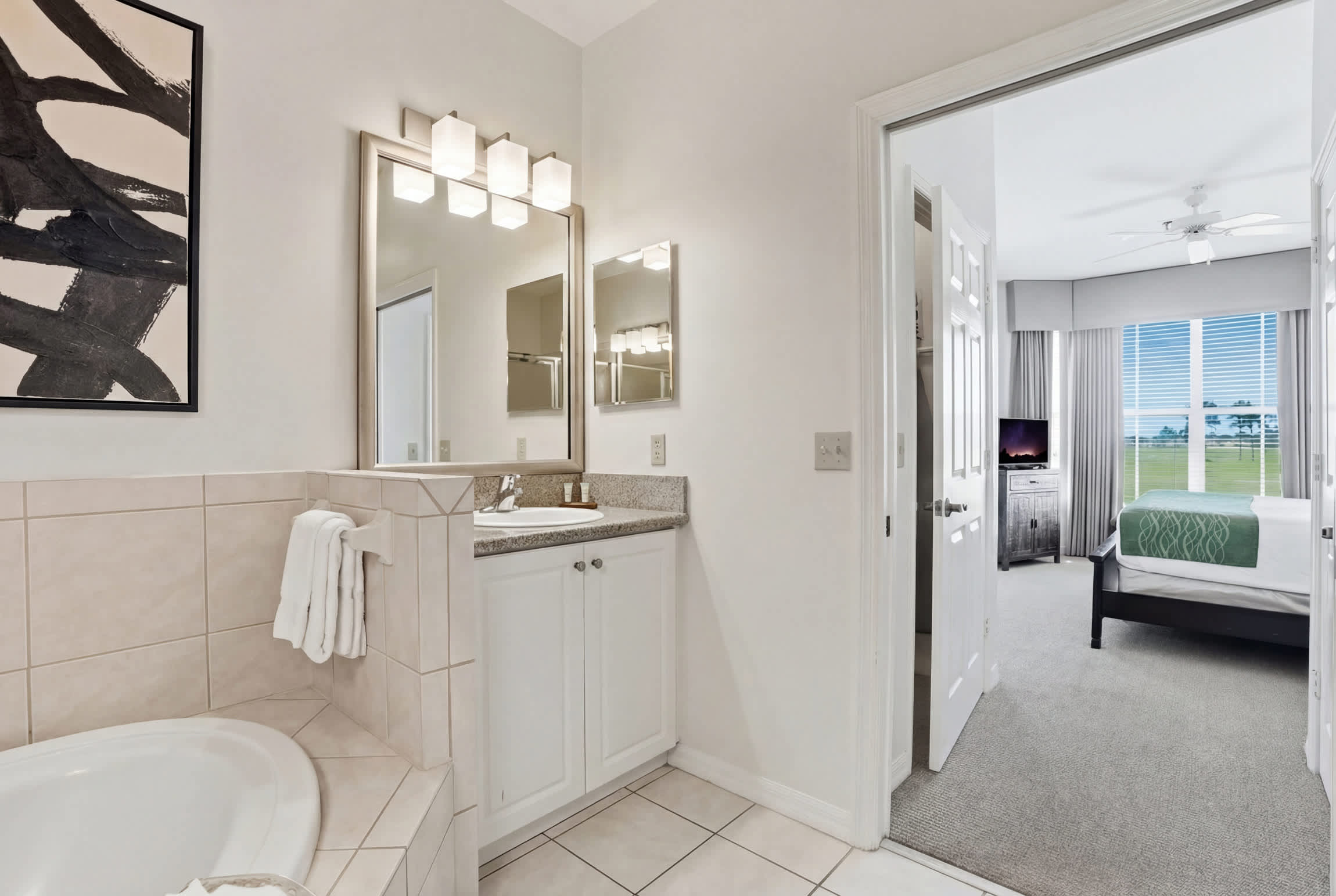 1122 Golf and Lake View Sleeps 6 | Photo 21