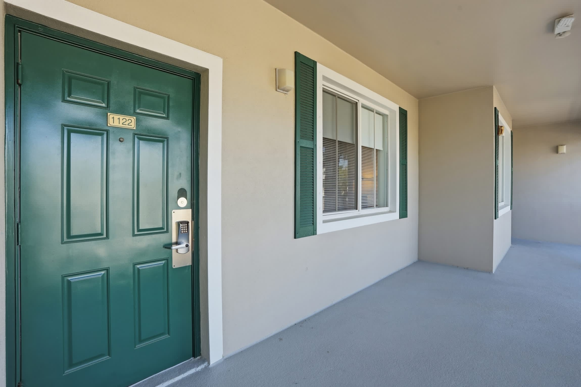 1122 Golf and Lake View Sleeps 6 | Photo 10