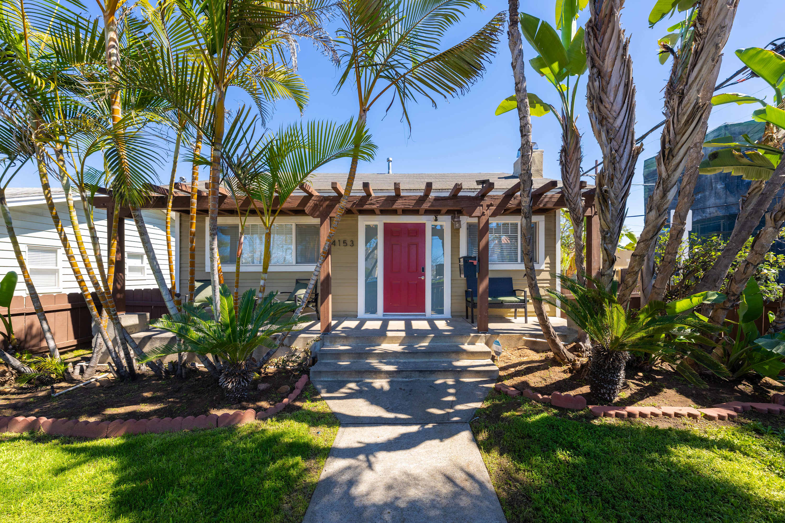 San Diego Hillcrest Bungalow w Parking