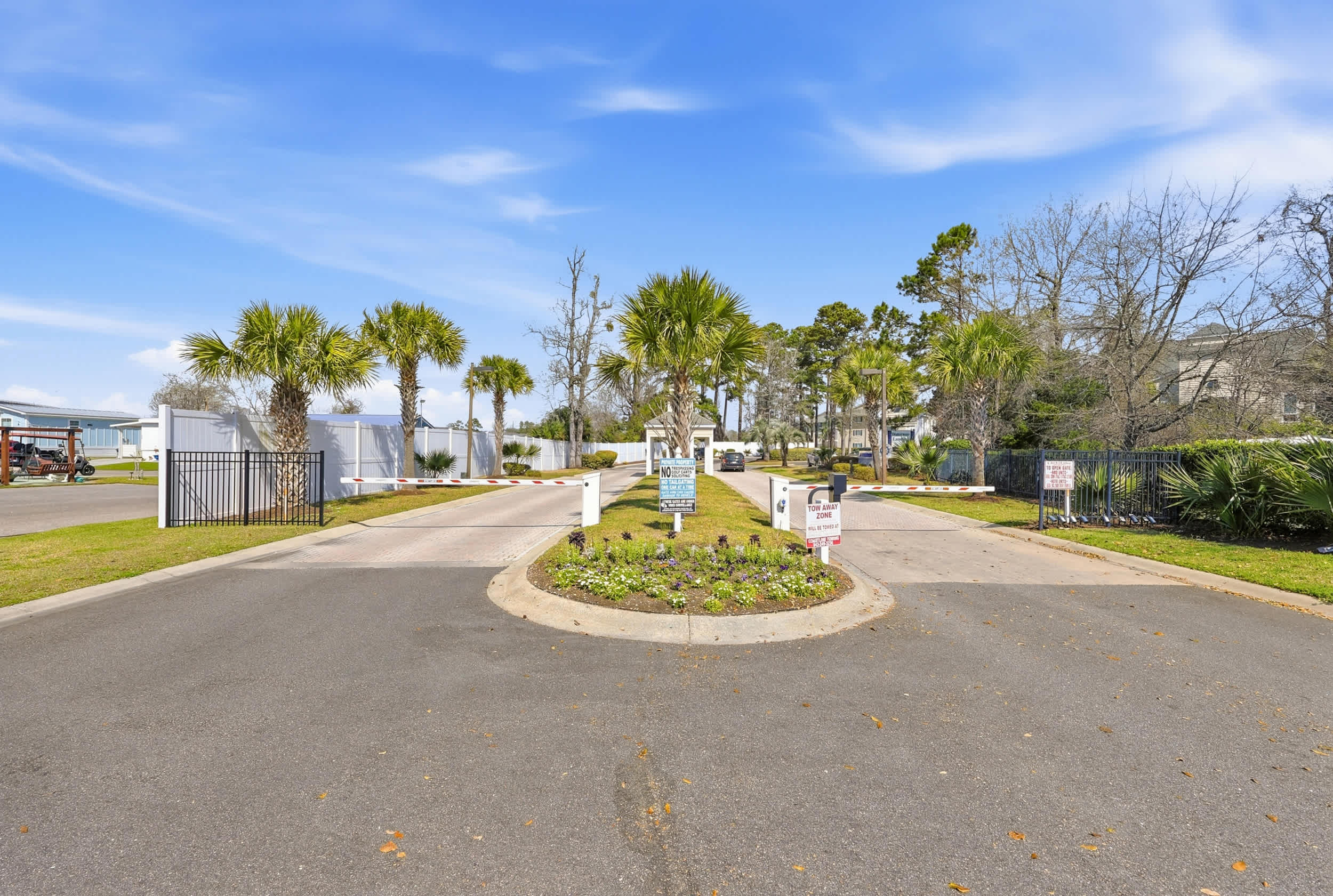Waterway Paradise Escape Gated Coastal Retreat