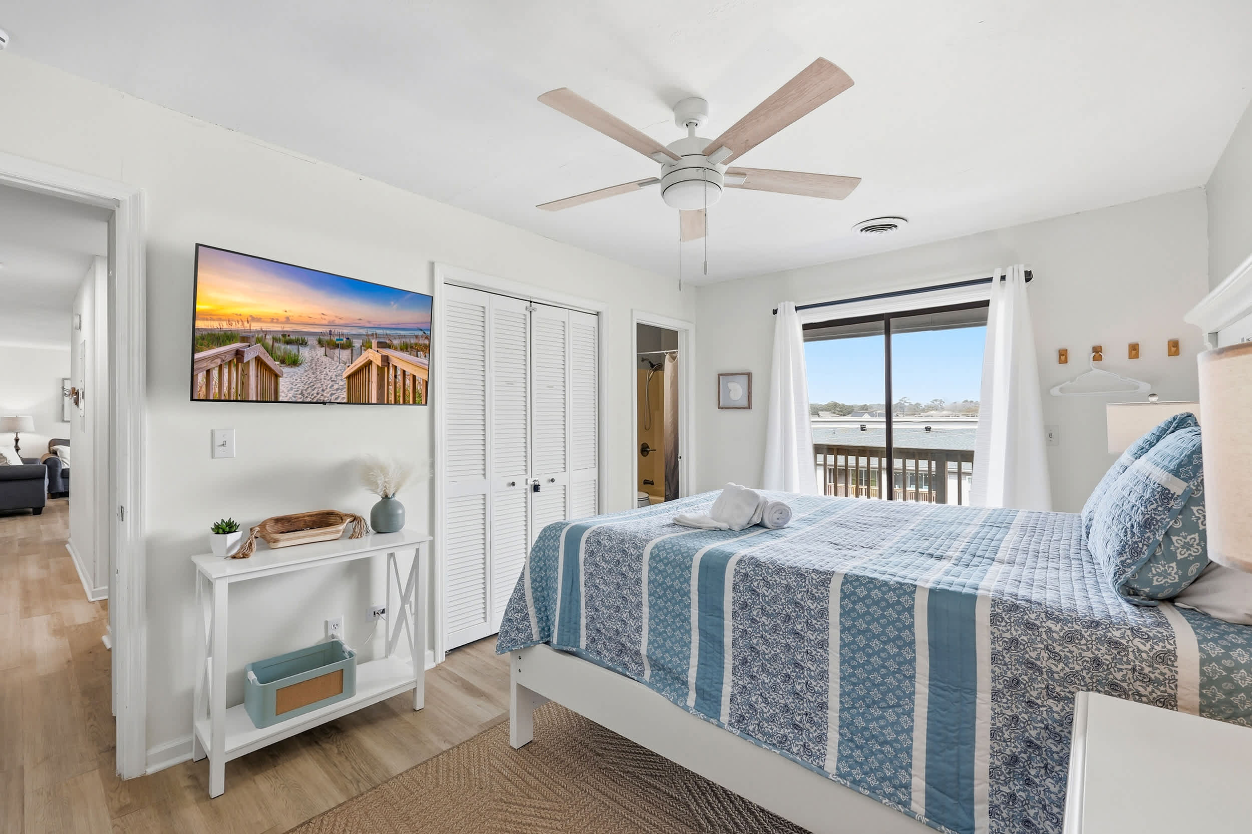 Ocean Terrace Modern Villa Steps to Sea