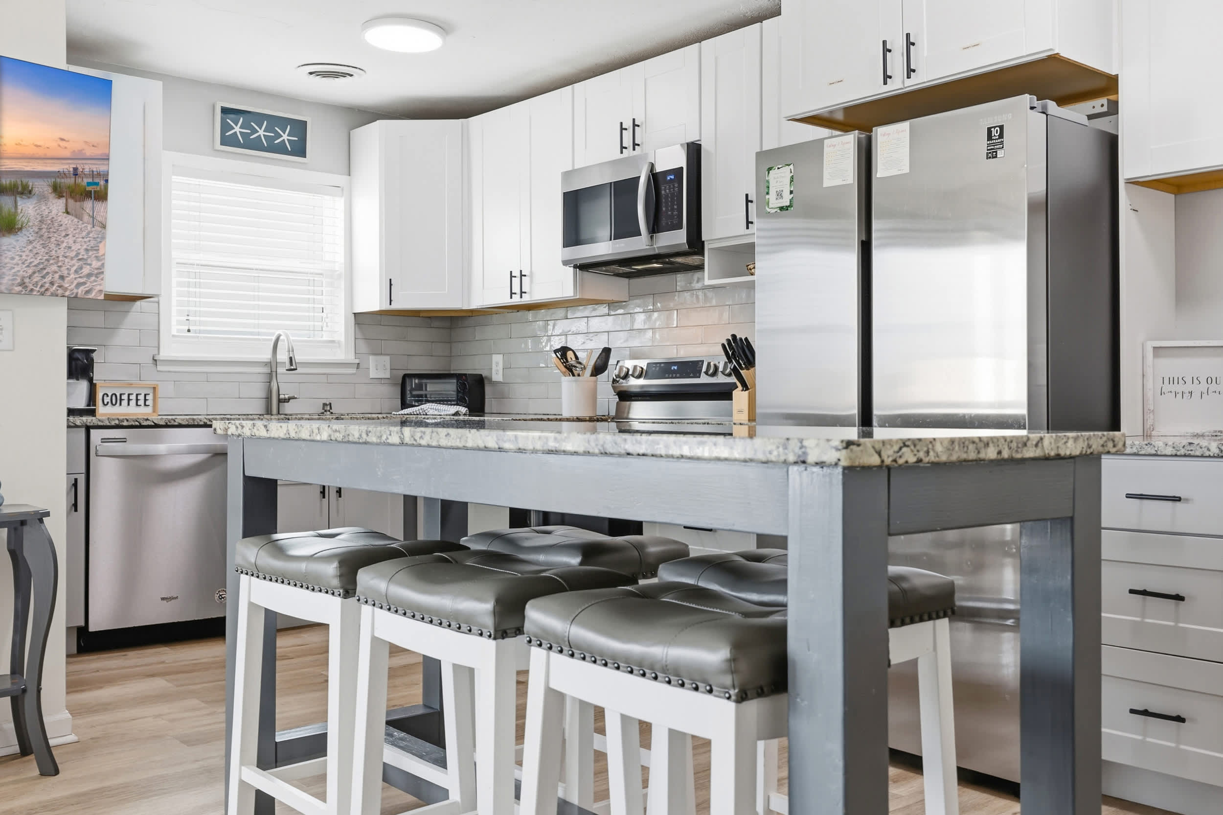 Ocean Terrace Modern Villa Steps to Sea