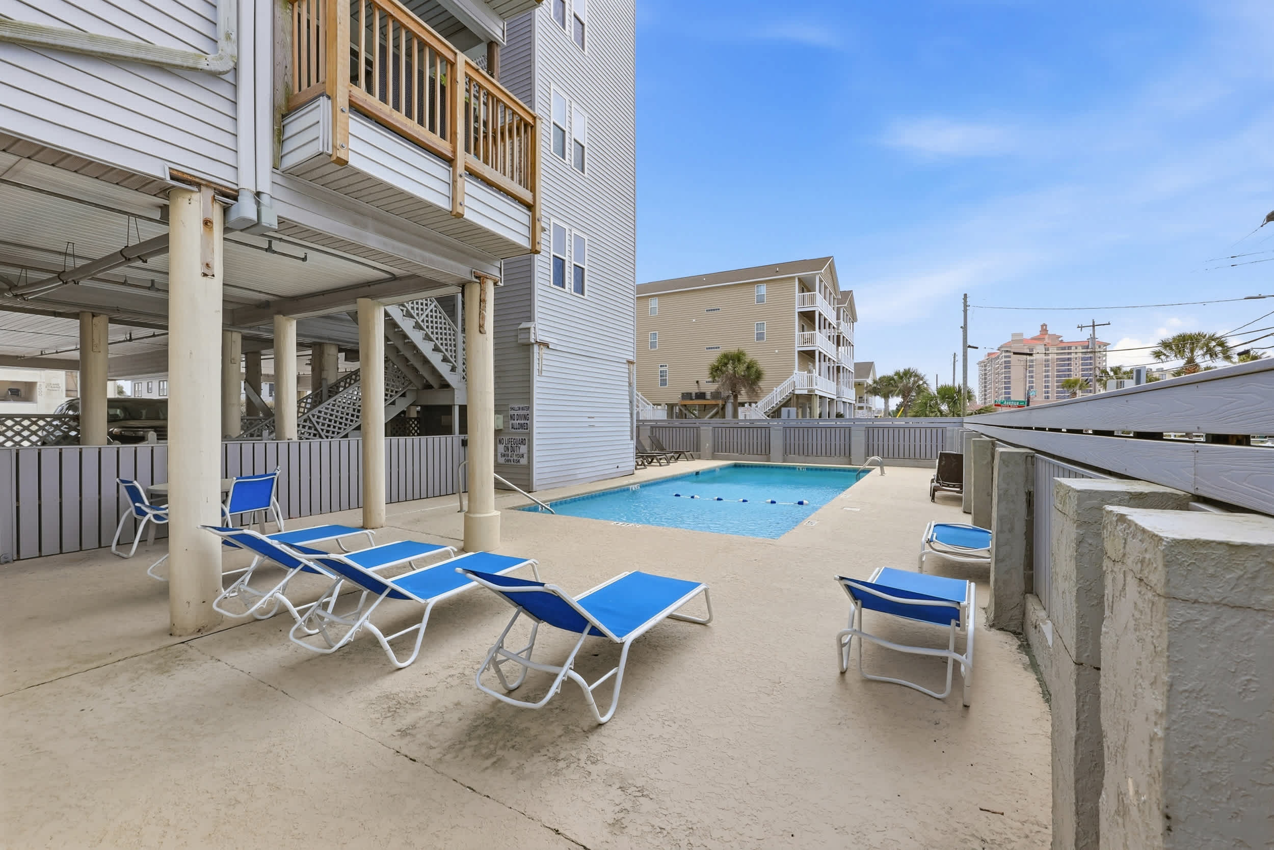 Ocean Terrace Modern Villa Steps to Sea