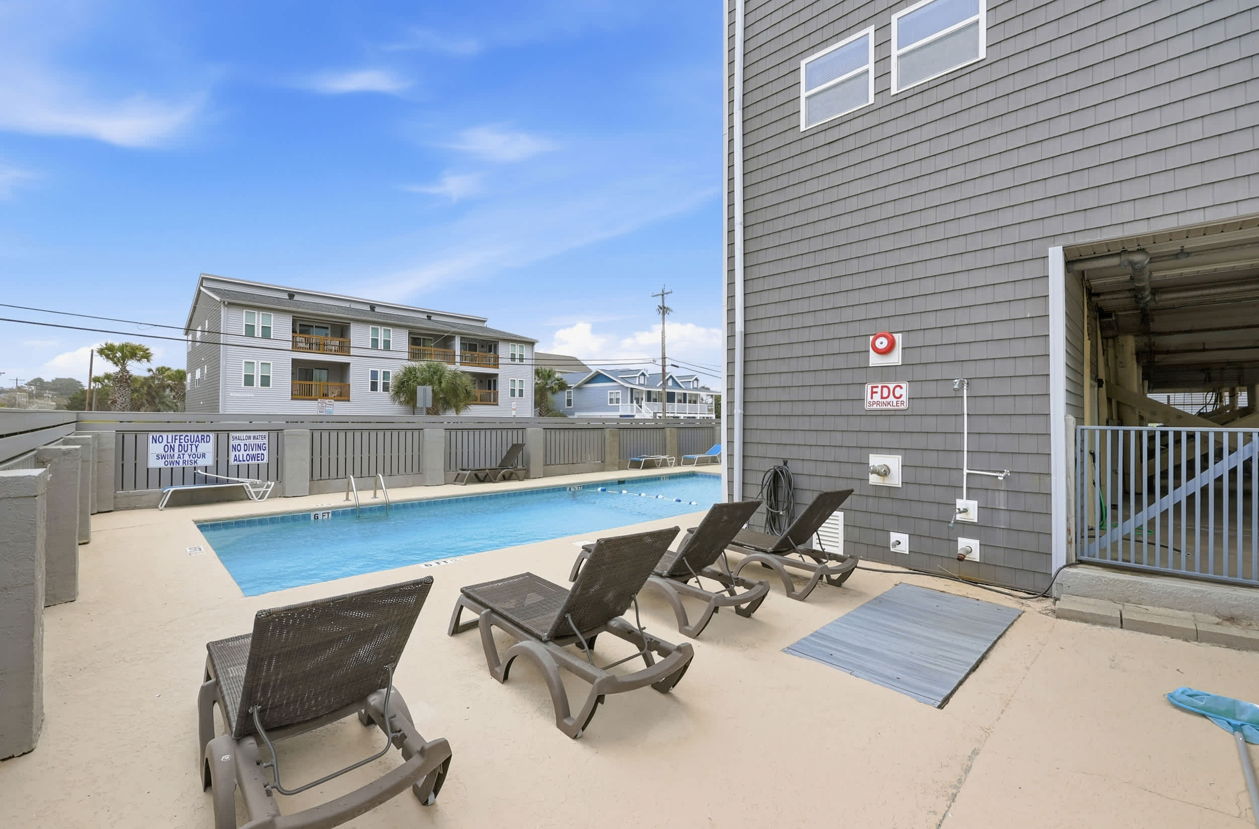 Ocean Terrace Modern Villa Steps to Sea