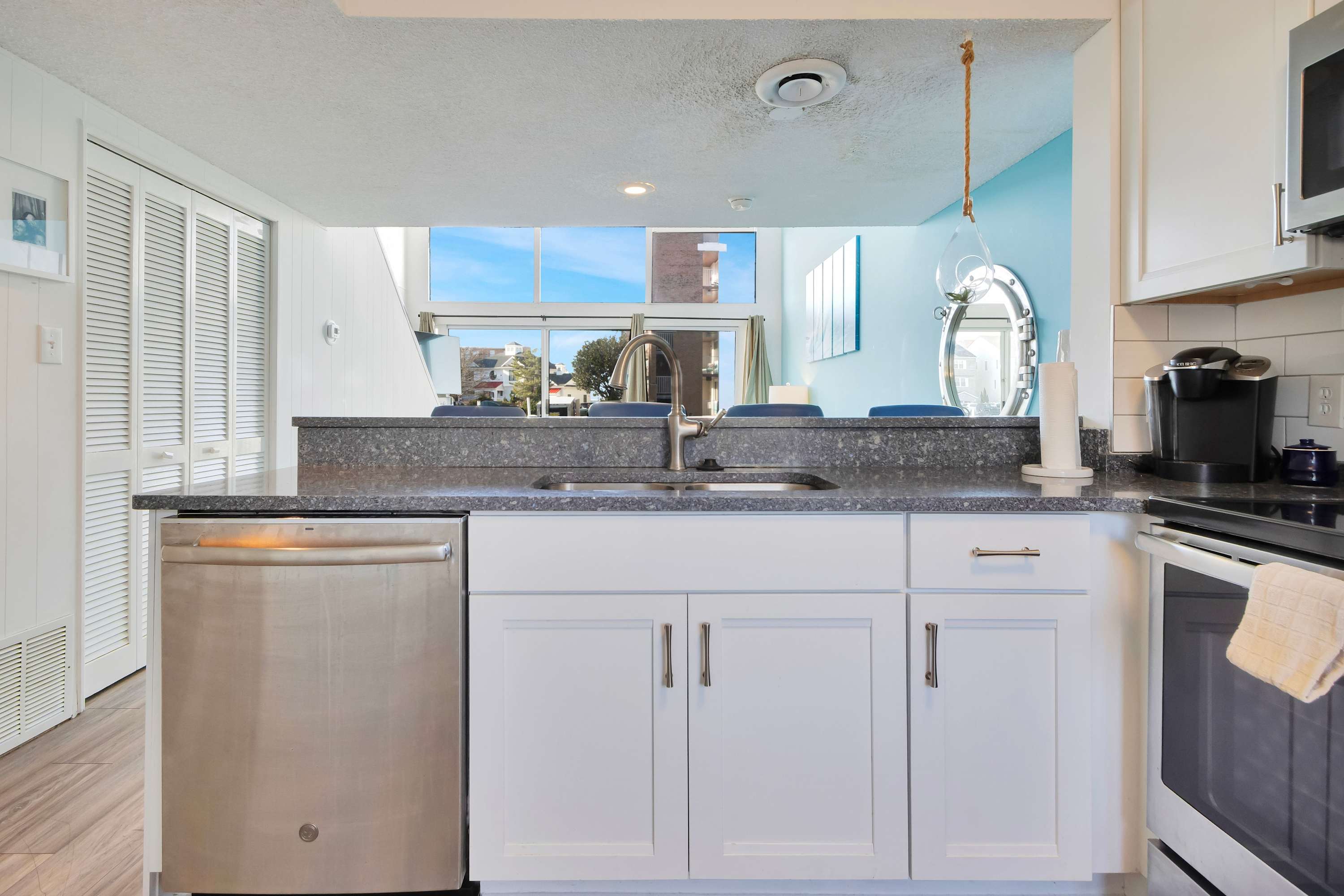 765 Deer Point, 3BR townhome, Amazing views from deck with 2 parking spaces