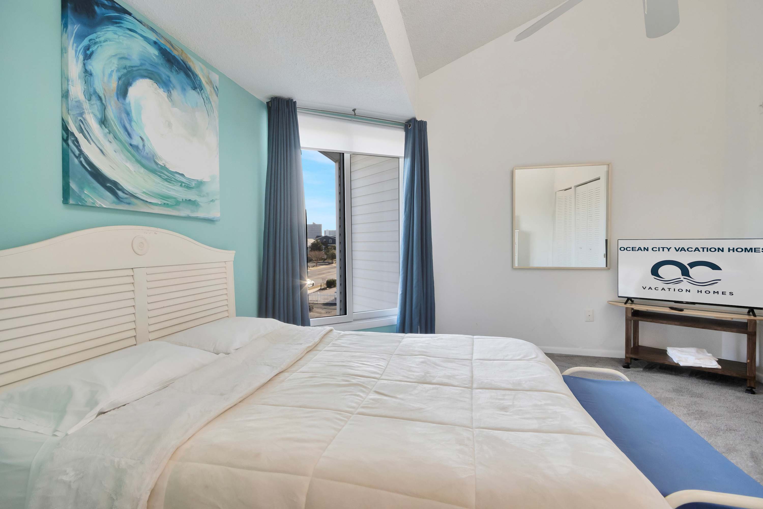 765 Deer Point, 3BR townhome, Amazing views from deck with 2 parking spaces