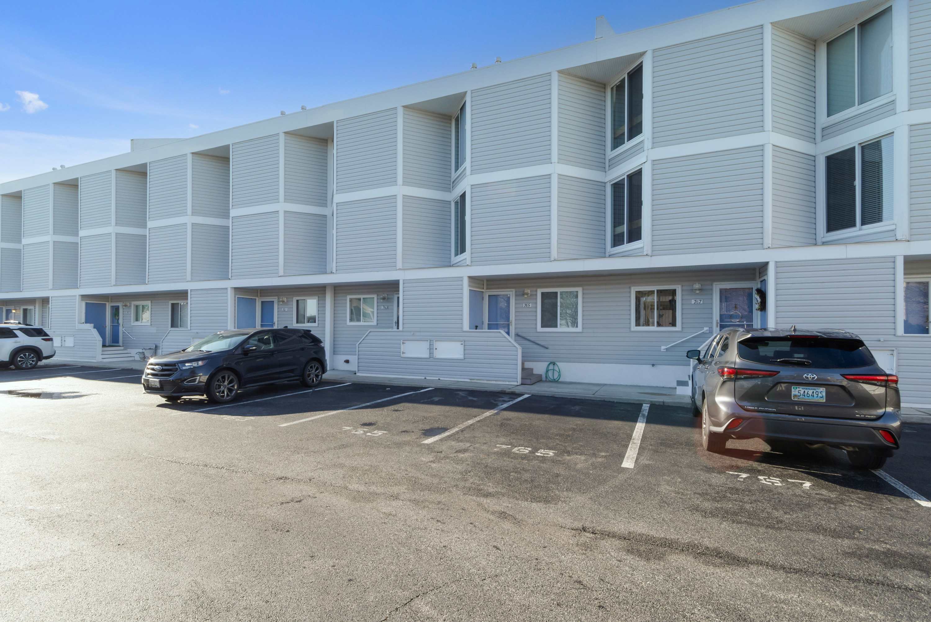 765 Deer Point, 3BR townhome, Amazing views from deck with 2 parking spaces