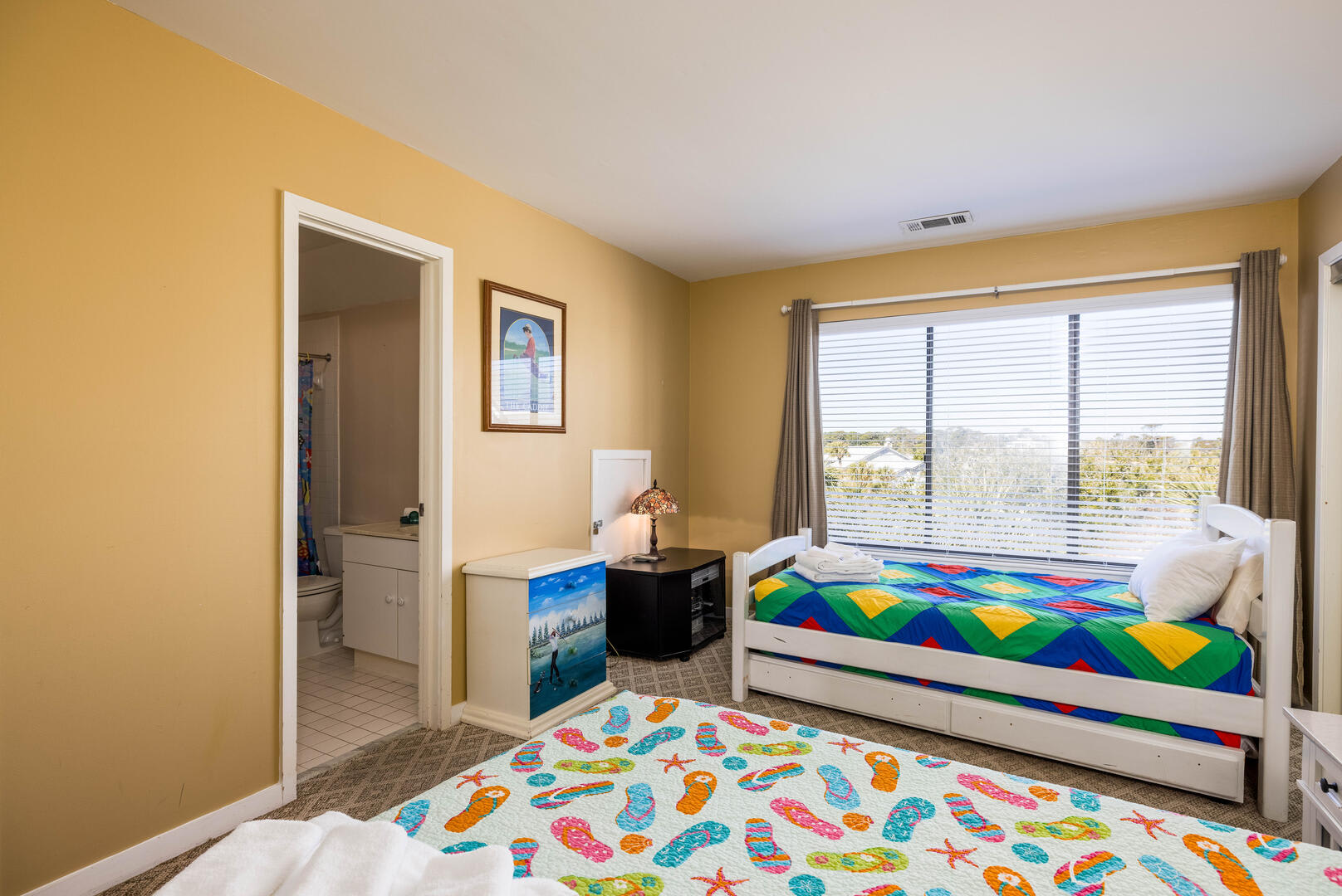 Second floor guest bedroom with en suite bathroom