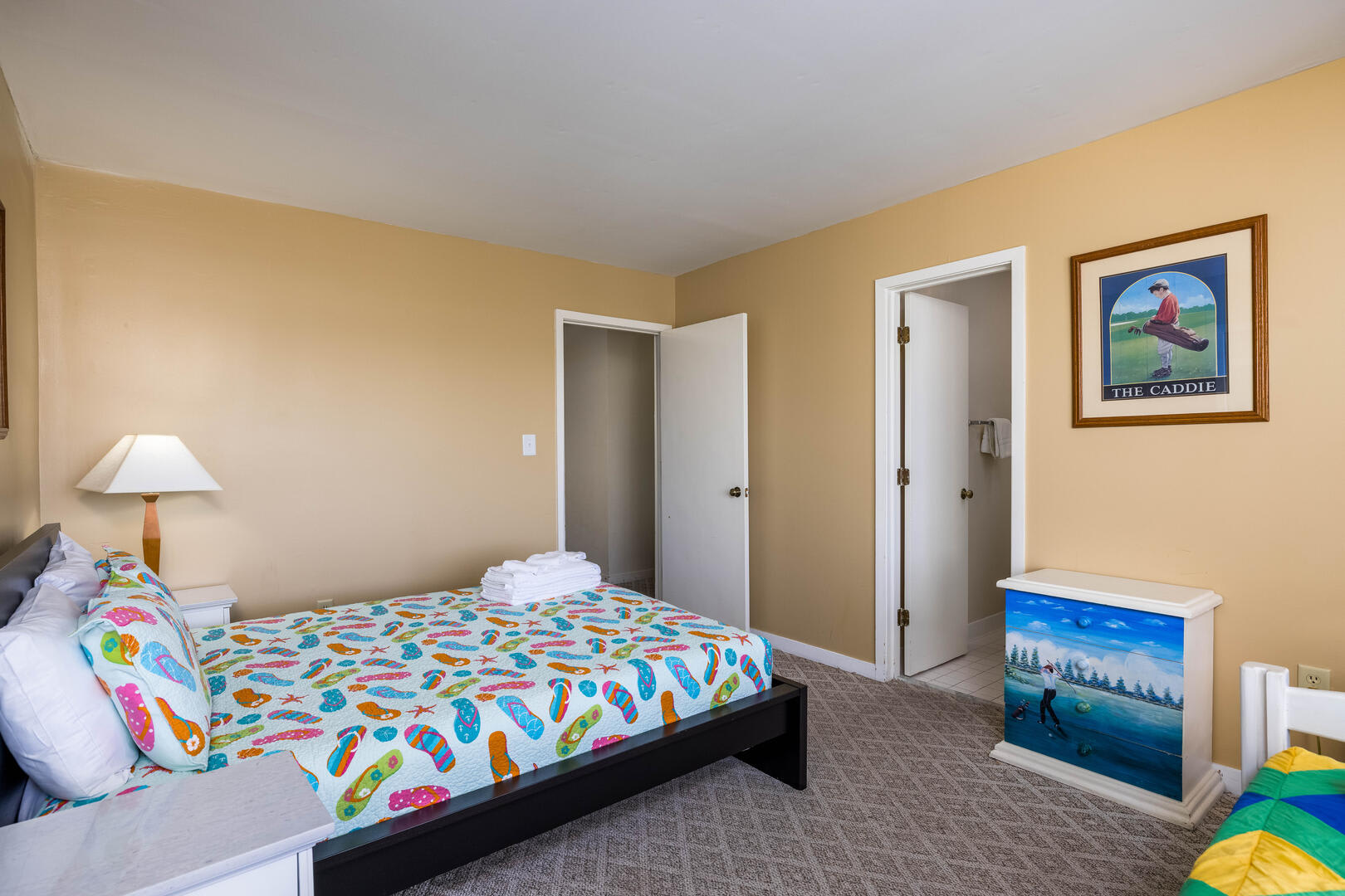 Second floor guest bedroom with en suite bathroom