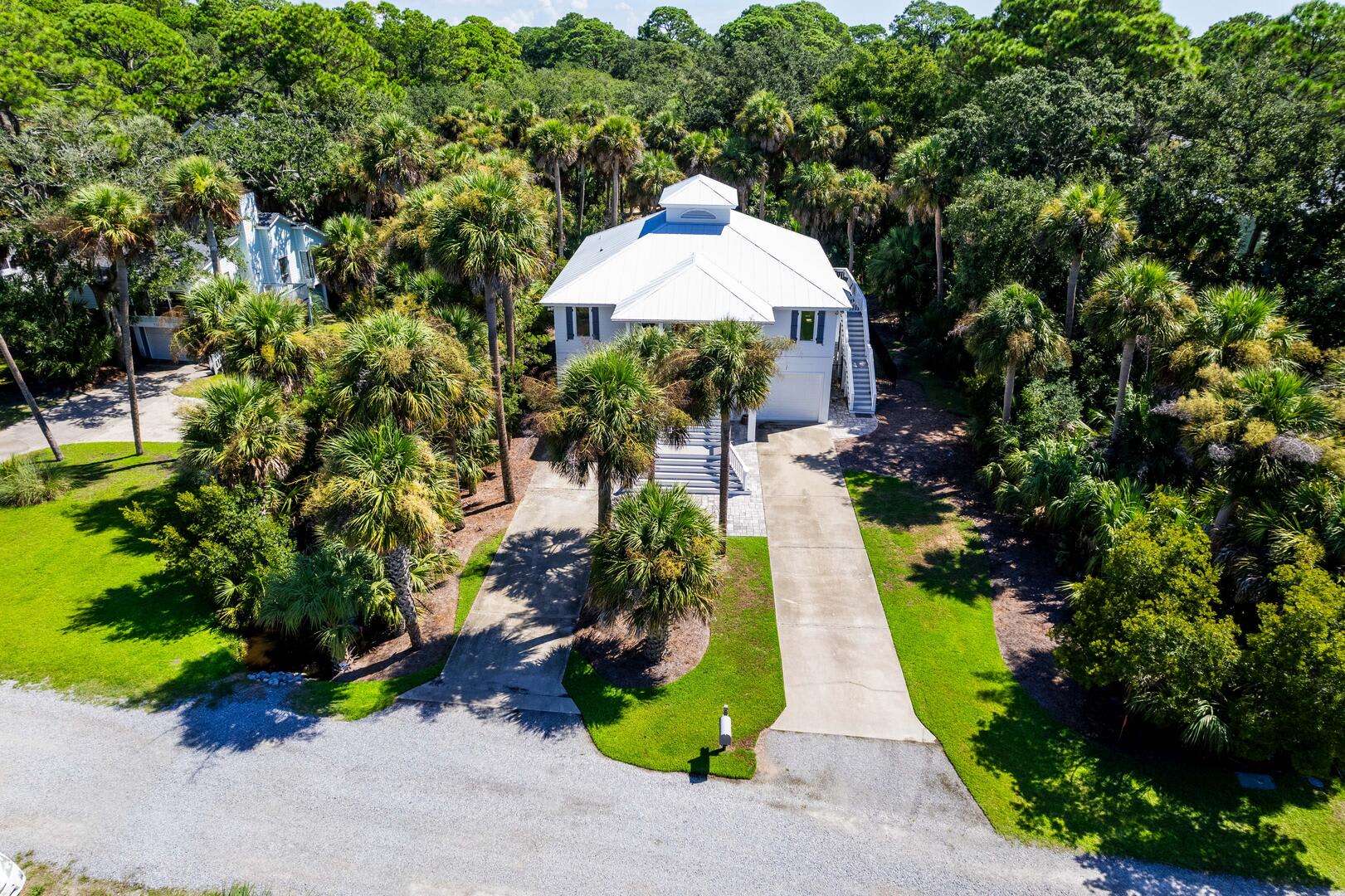 712 Sea Dragon-Completely updated modern home steps from beach access with HOT TUB!