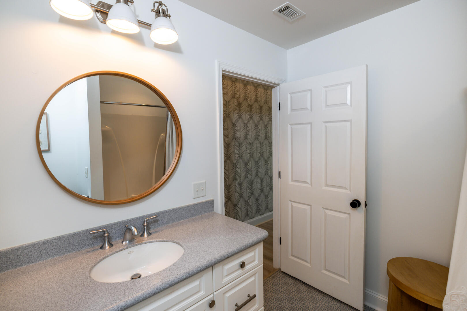 Shared guest bathroom