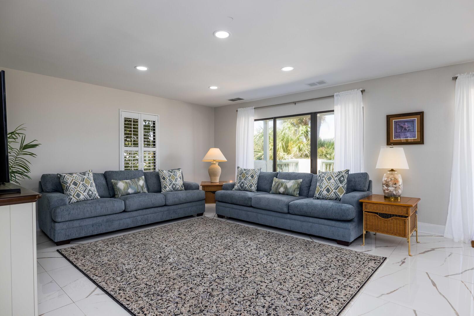 Open concept living room and dining room