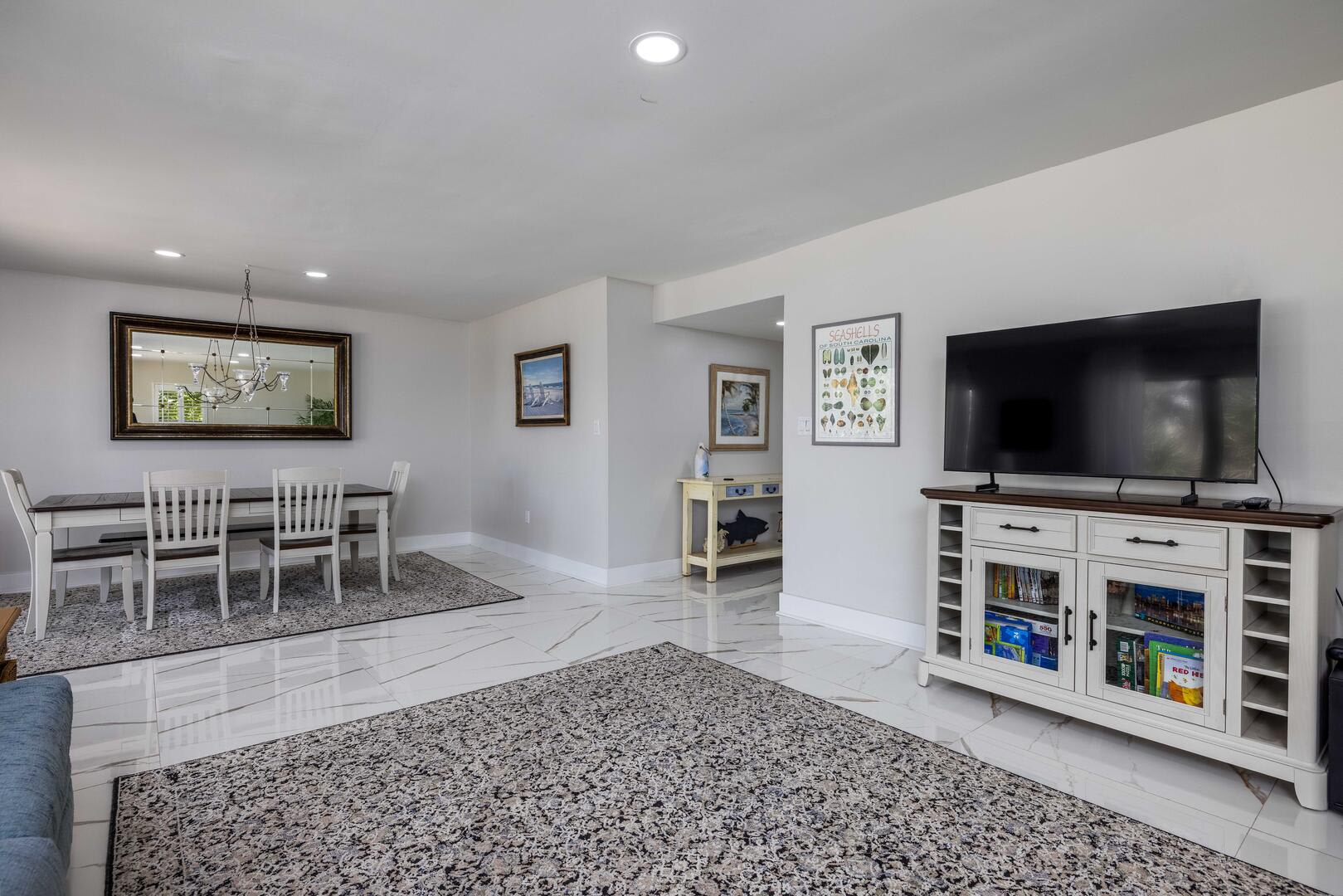 Open concept living room and dining room