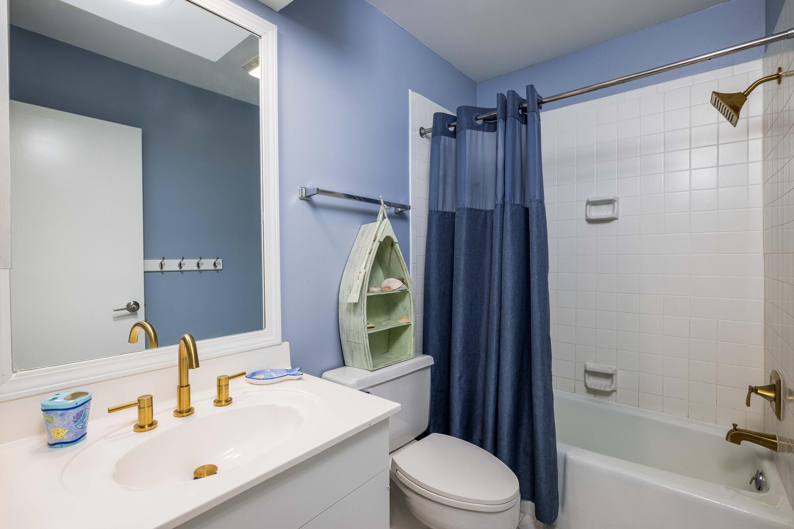 Shared guest bathroom