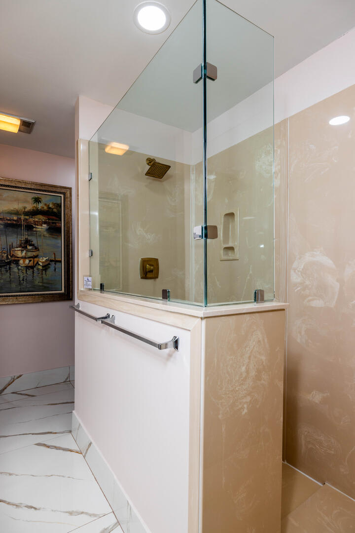 Primary bedroom with en suite bathroom