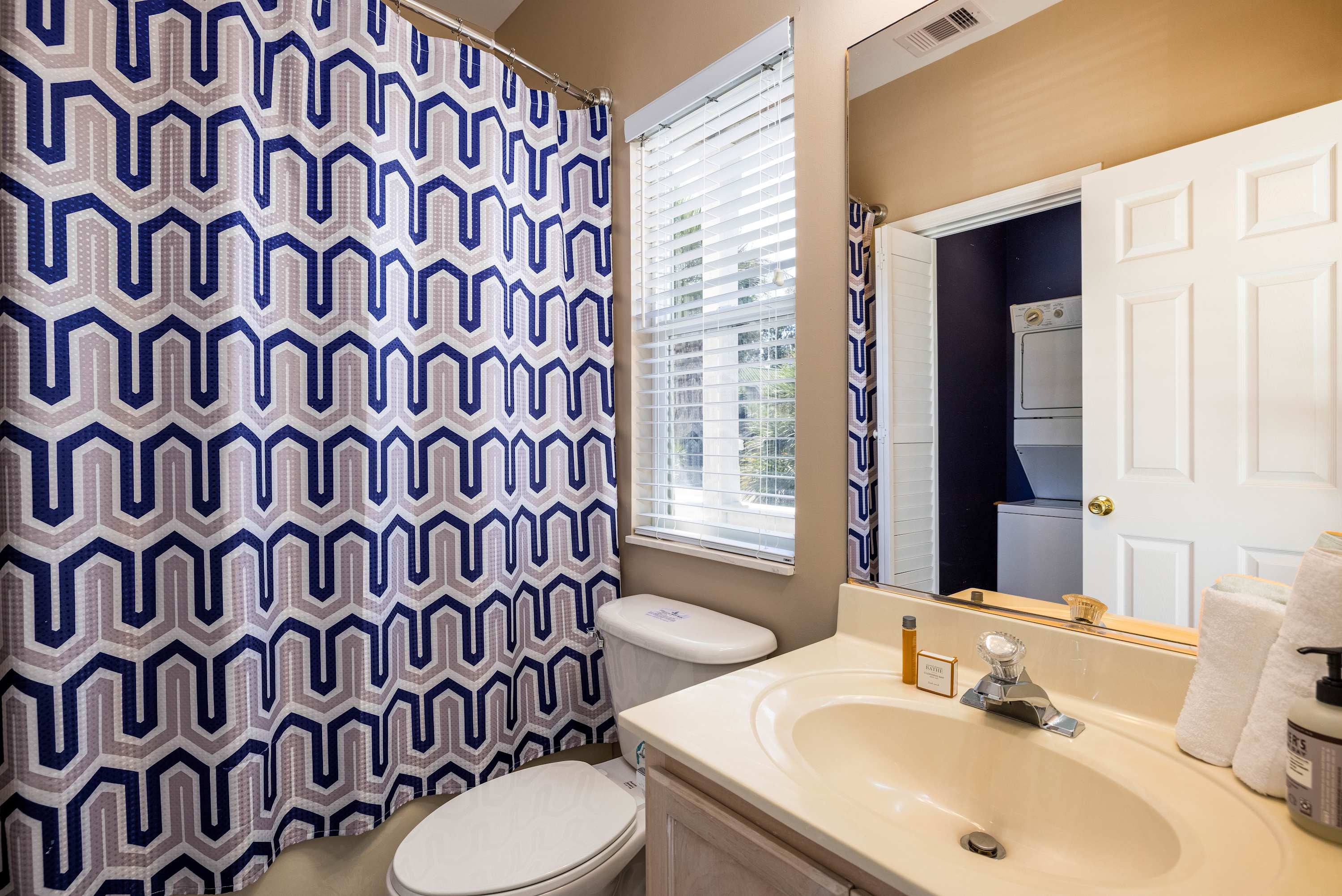 Guest En Suite Bathroom with Laundry Area