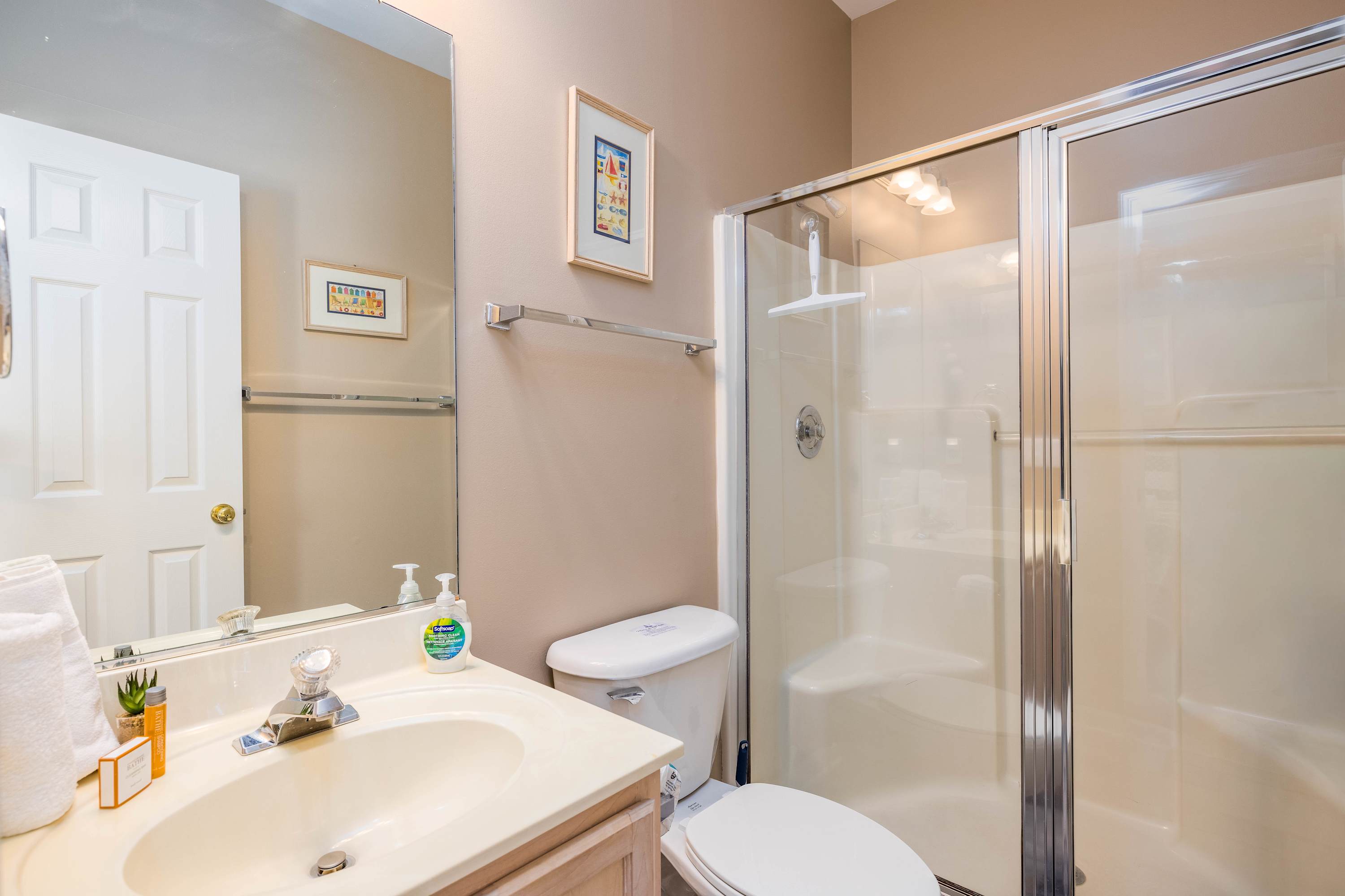 Guest En Suite Bathroom