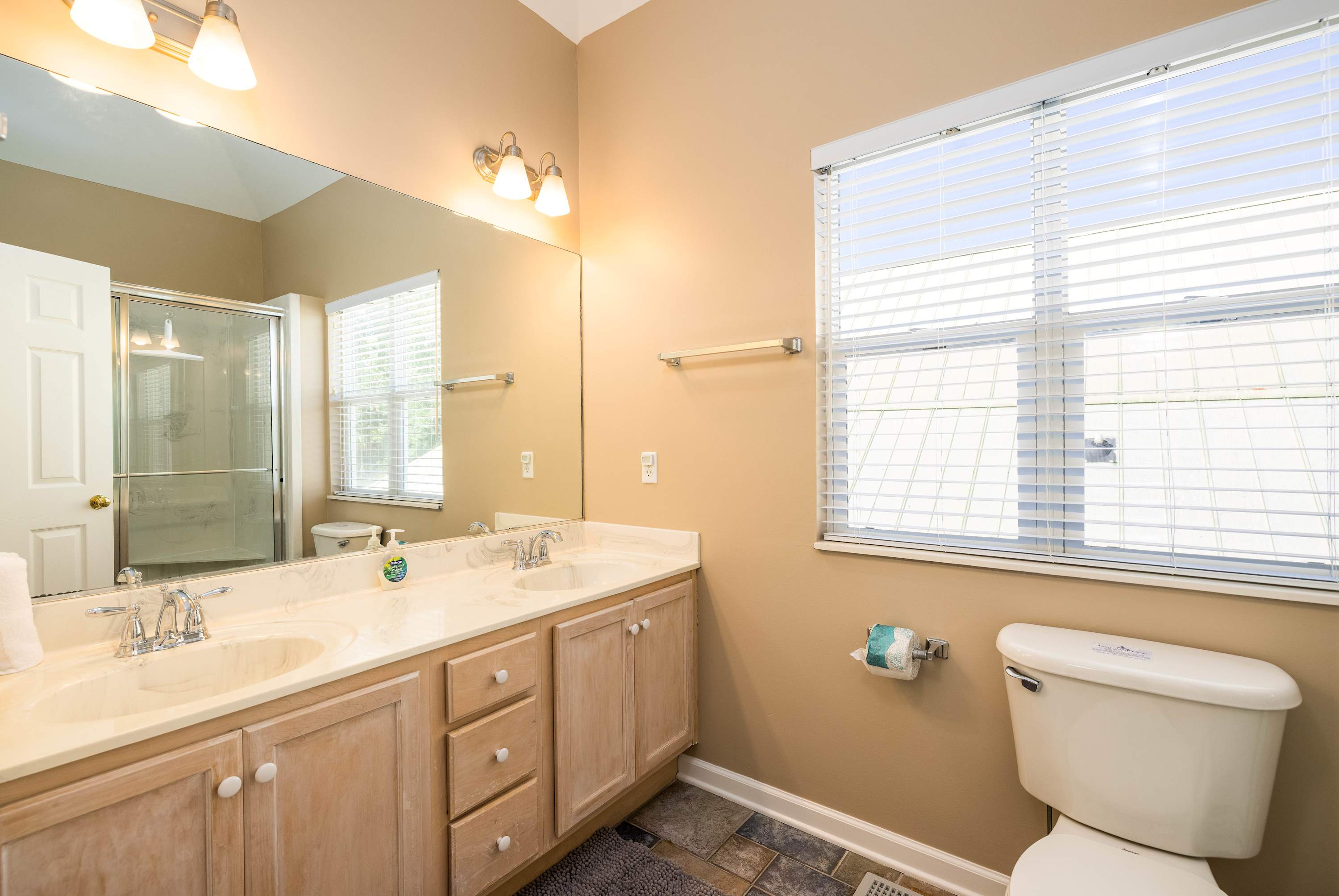 Primary En Suite Bathroom