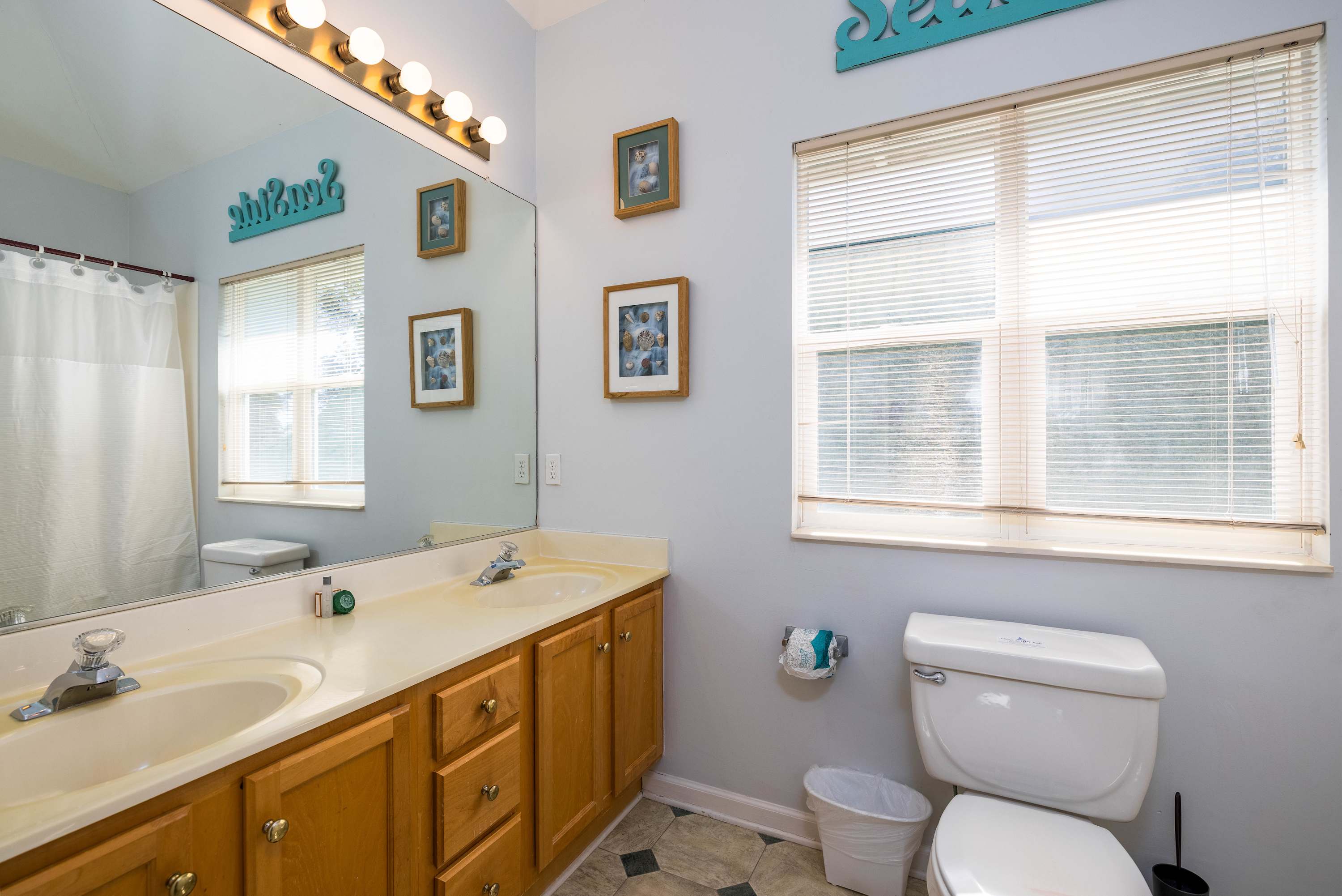 Primary En Suite Bathroom