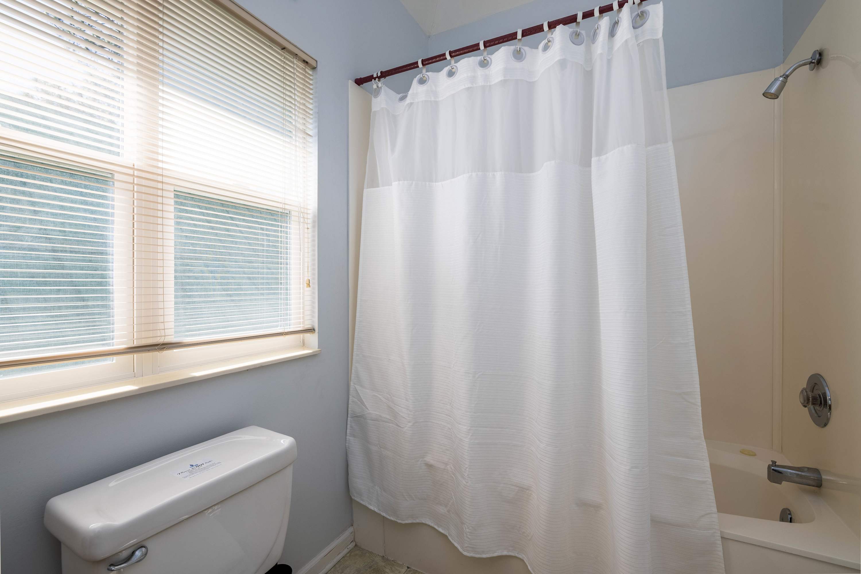 Primary En Suite Bathroom