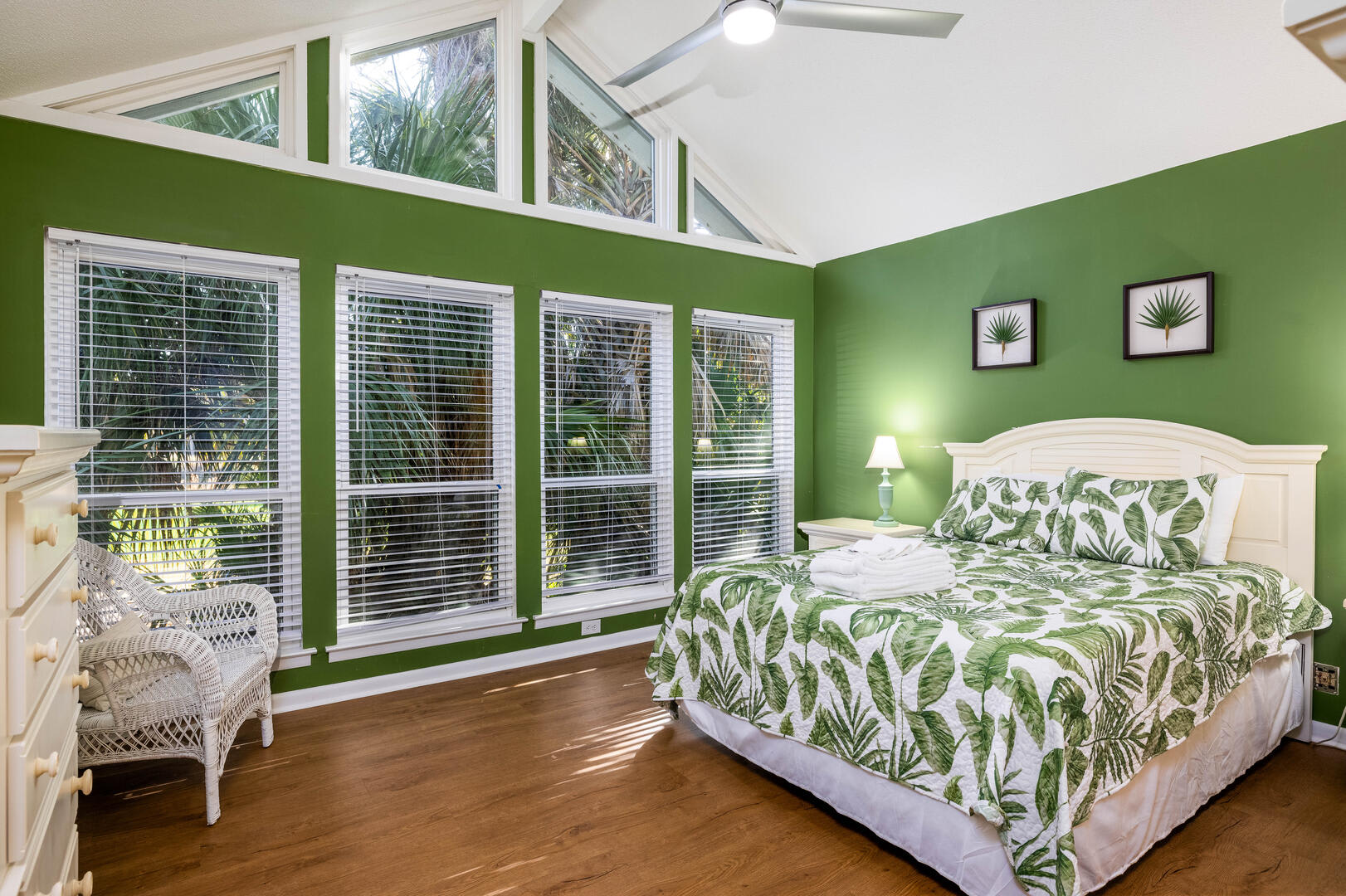 Primary bedroom with en suite bathroom