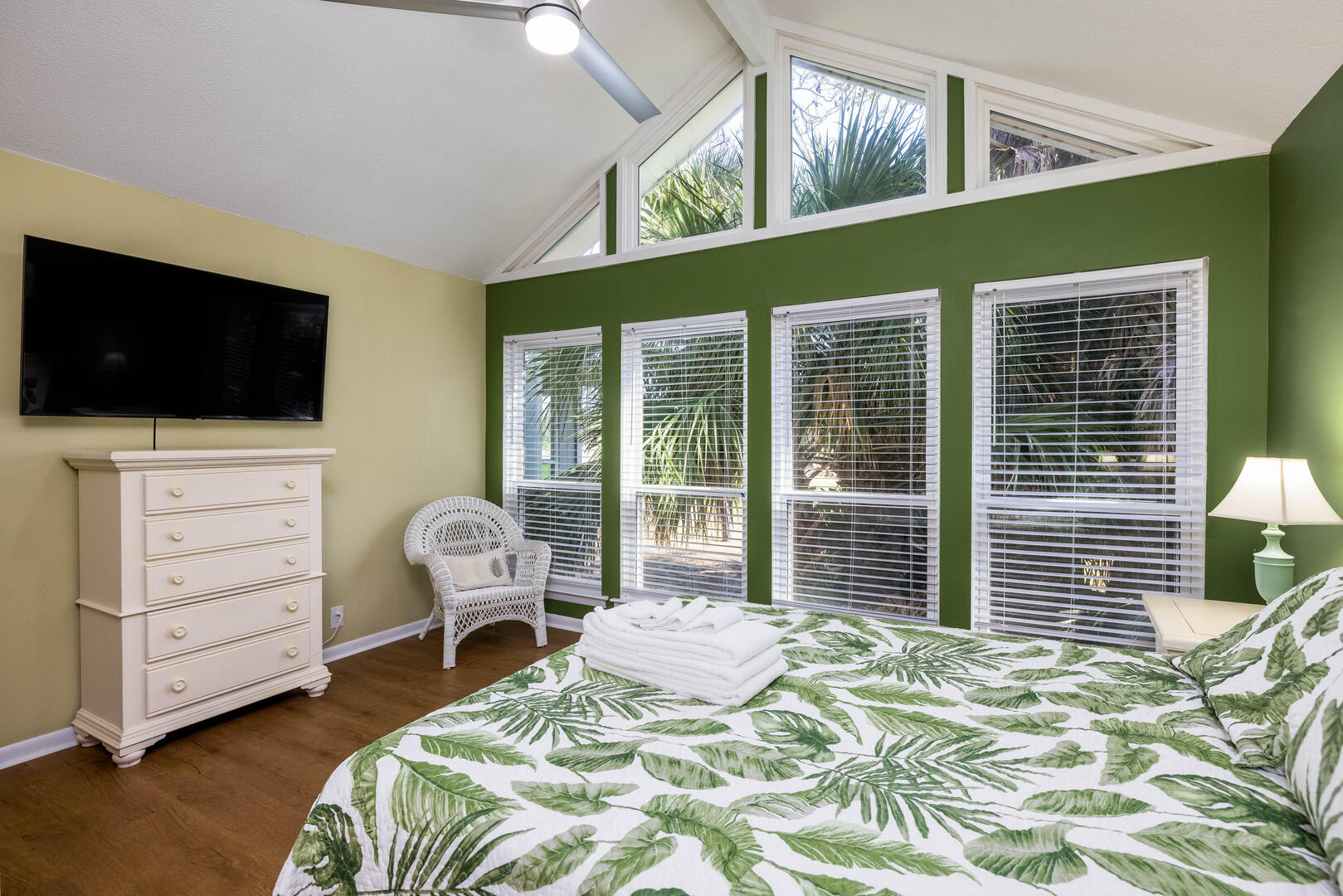 Primary bedroom with en suite bathroom