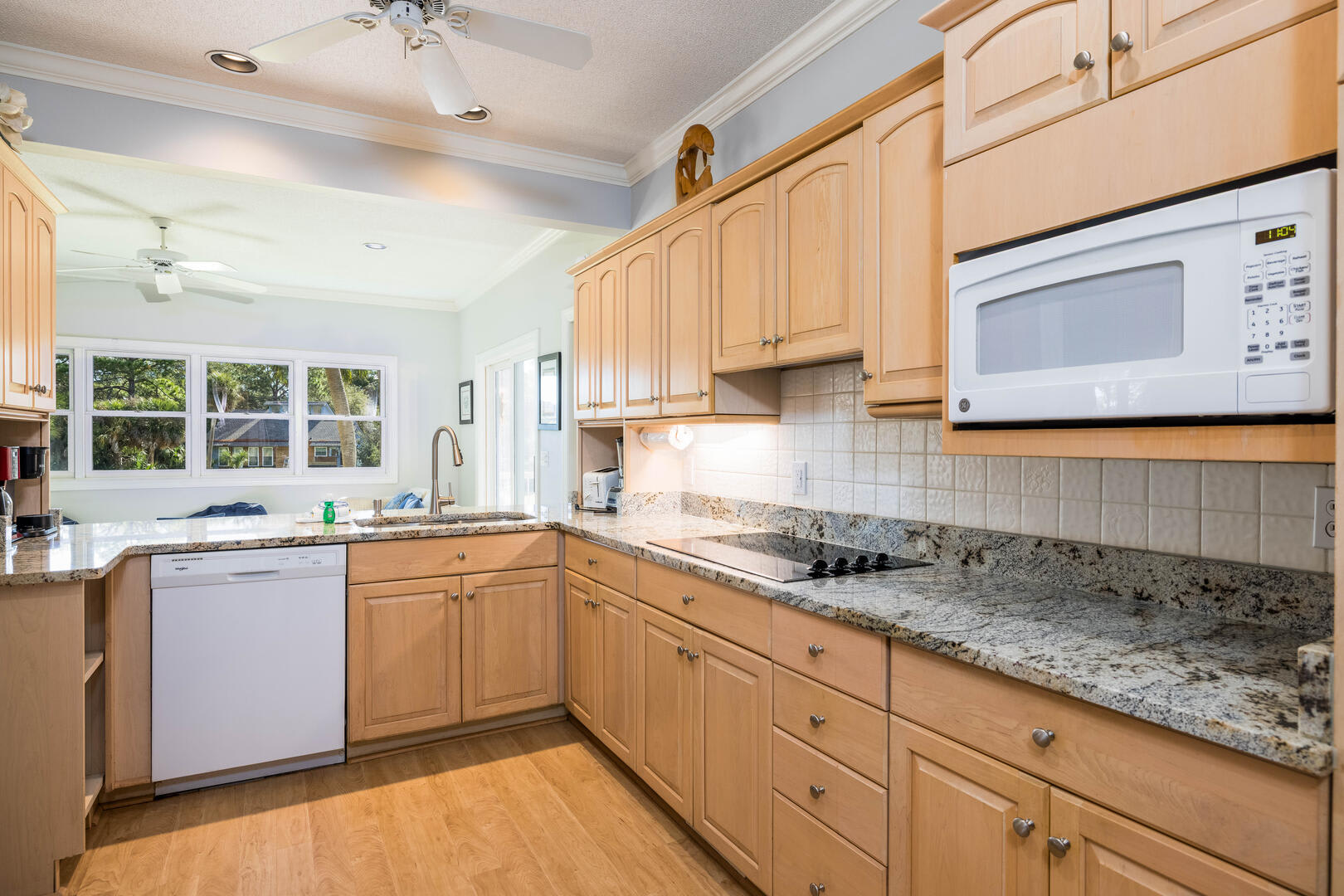 Well-equipped kitchen